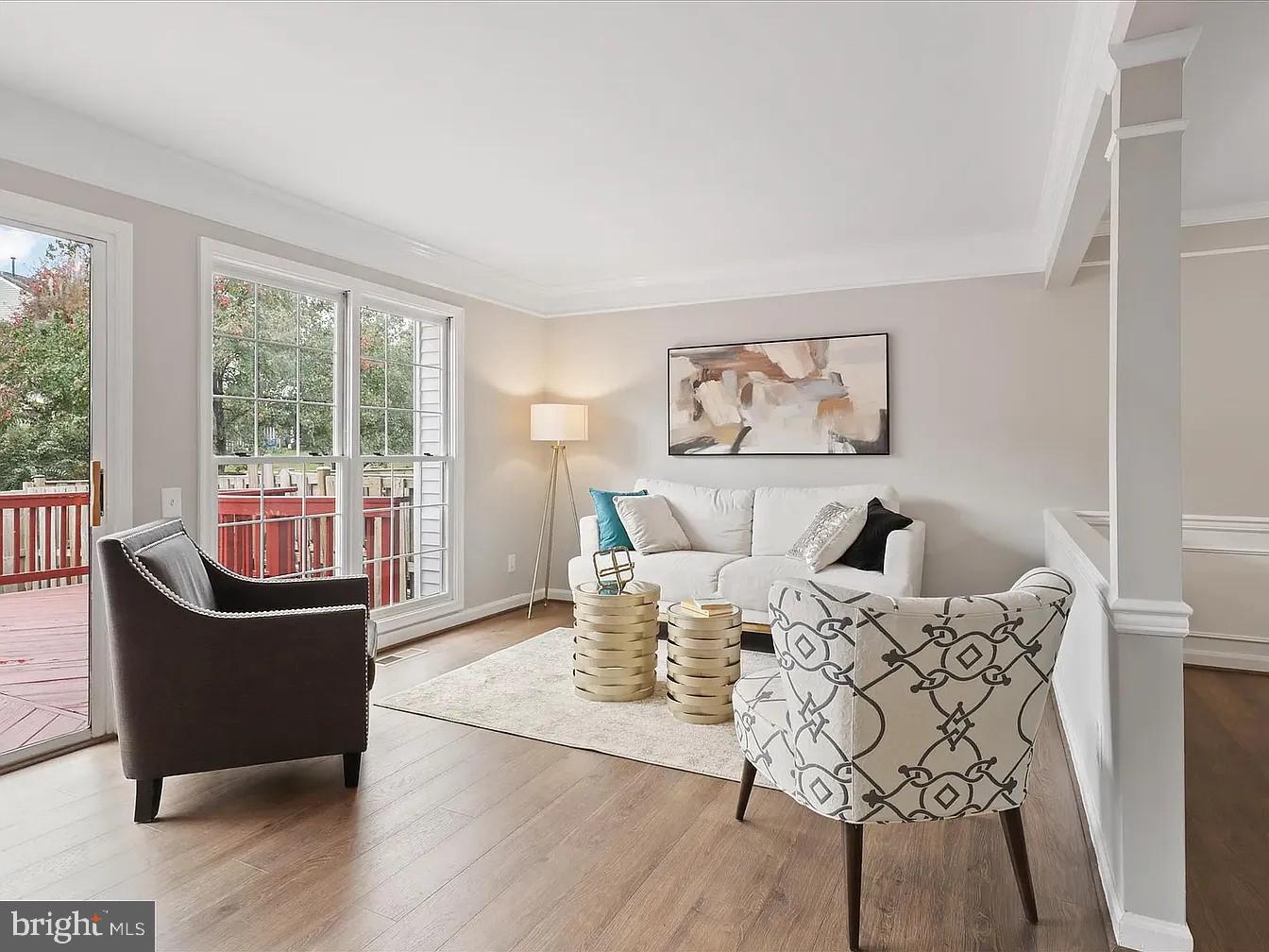 ASHBURN FARM - Residential Lease