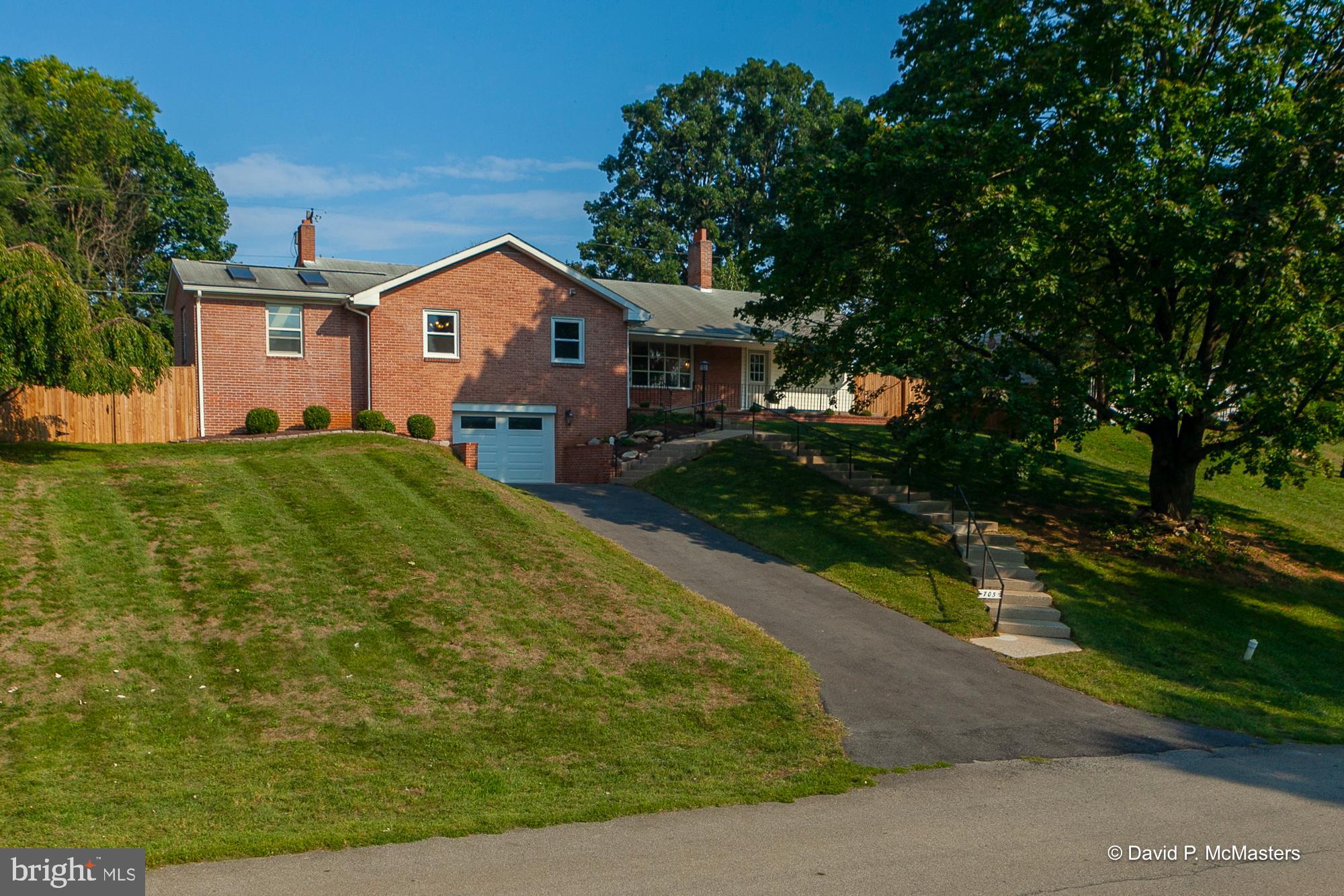 CHARLES TOWN - Residential