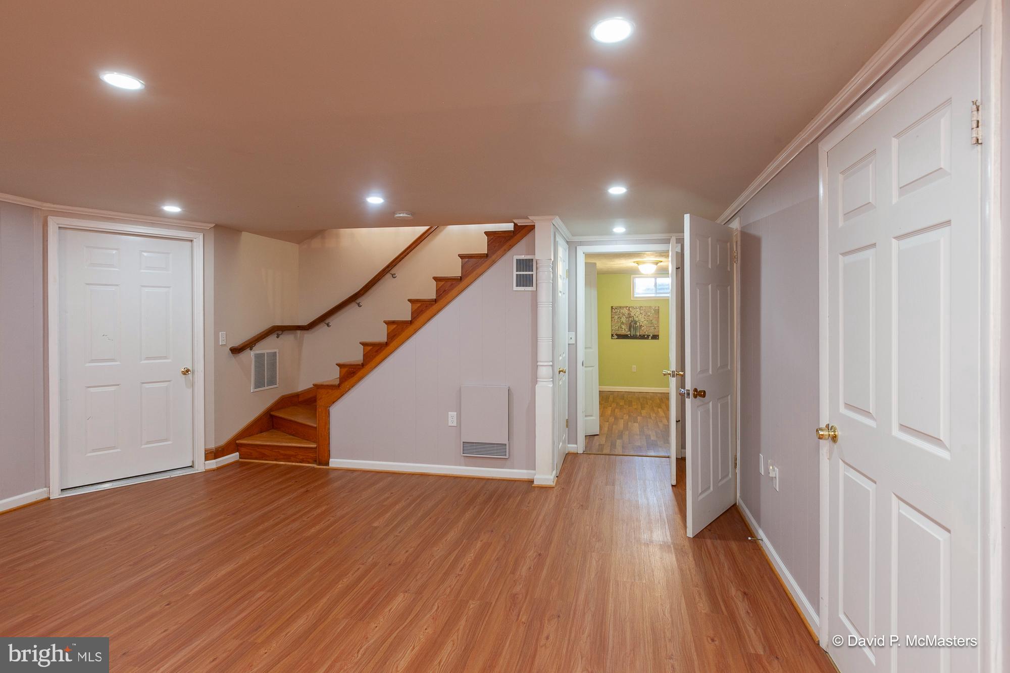 CHARLES TOWN - Residential