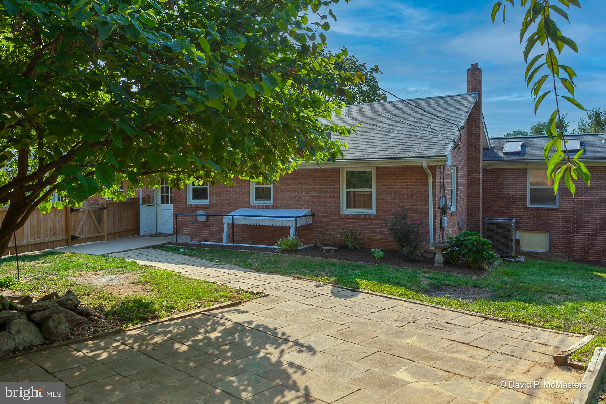 CHARLES TOWN - Residential