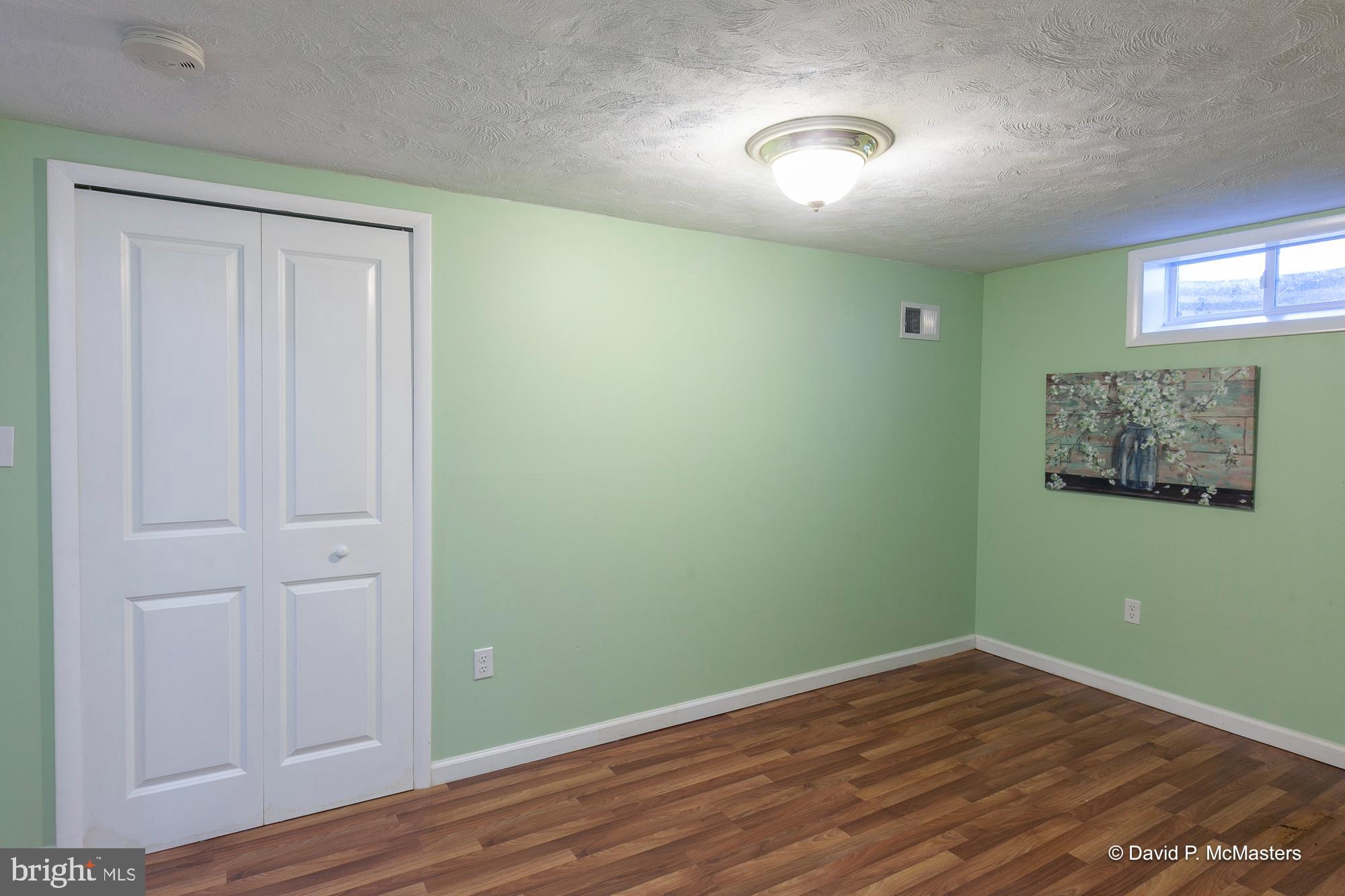 CHARLES TOWN - Residential