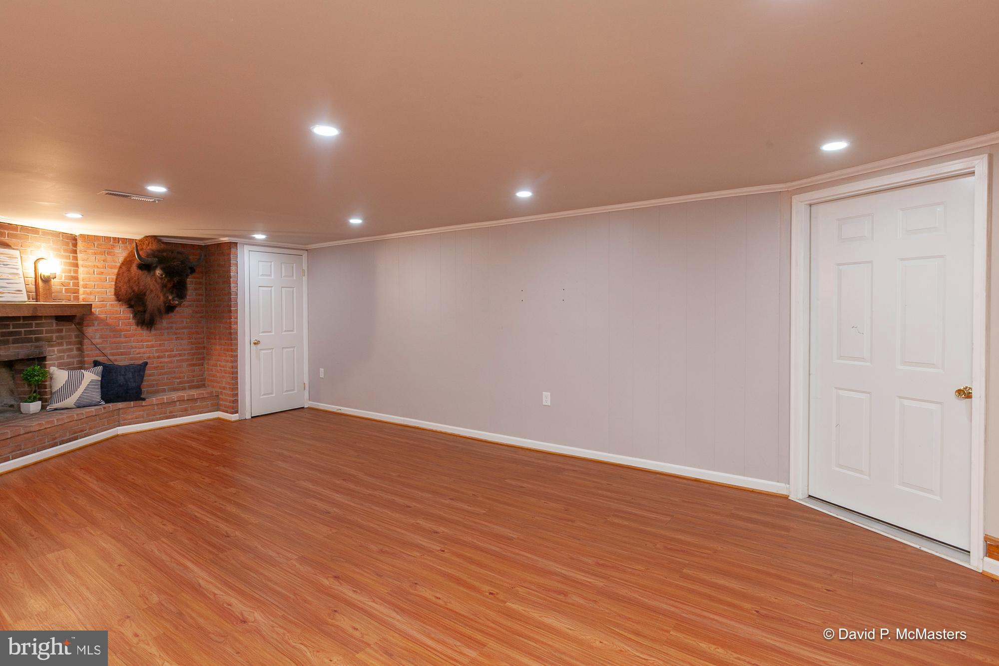 CHARLES TOWN - Residential