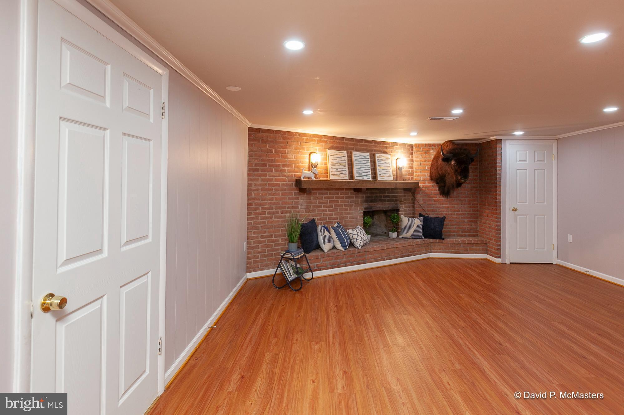 CHARLES TOWN - Residential