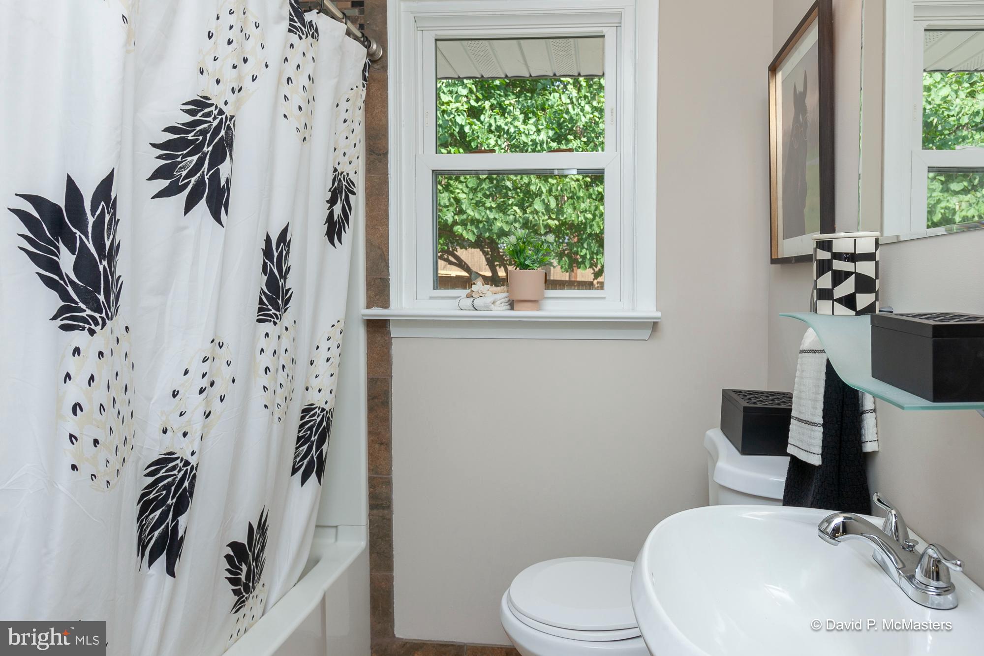 CHARLES TOWN - Residential