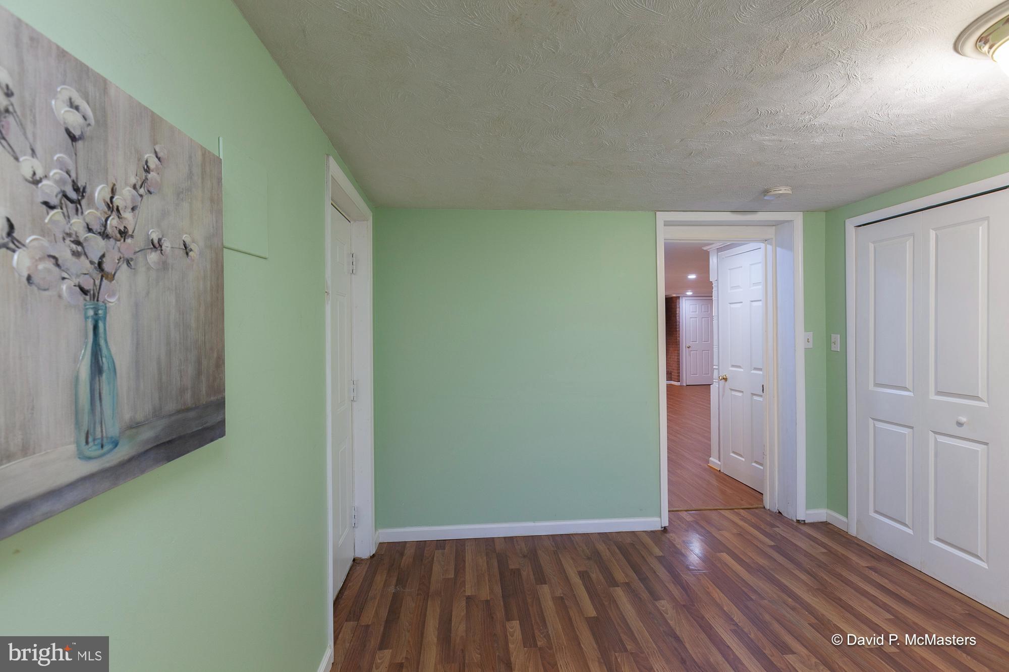 CHARLES TOWN - Residential