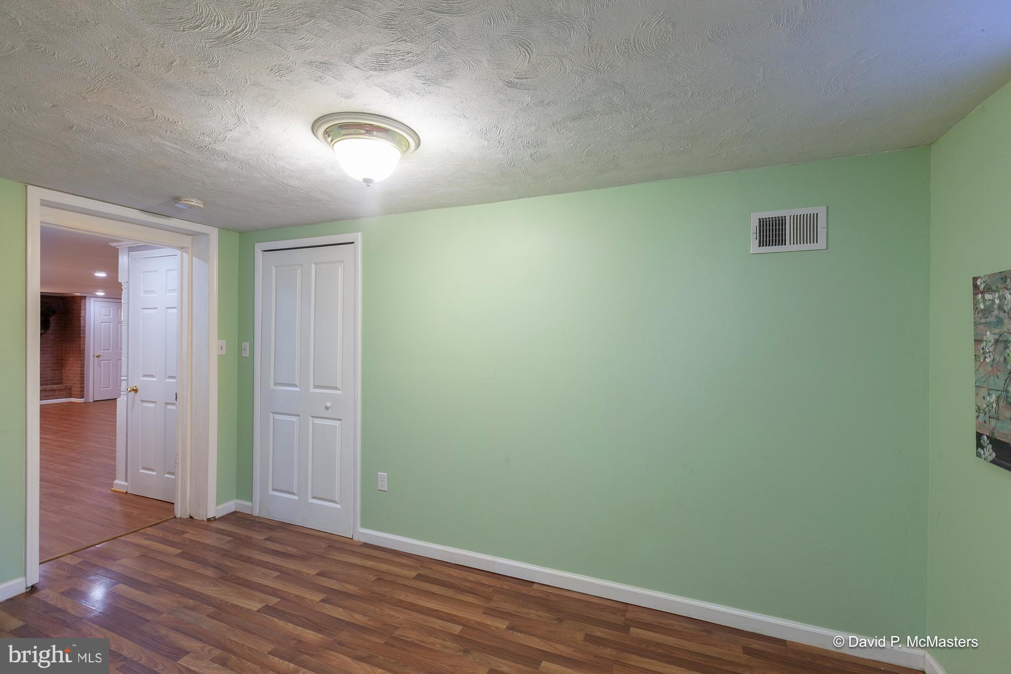 CHARLES TOWN - Residential