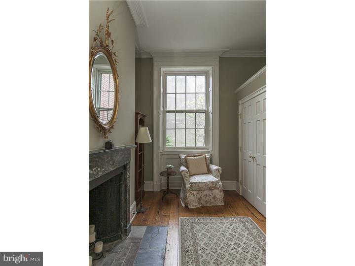 SOCIETY HILL - Residential