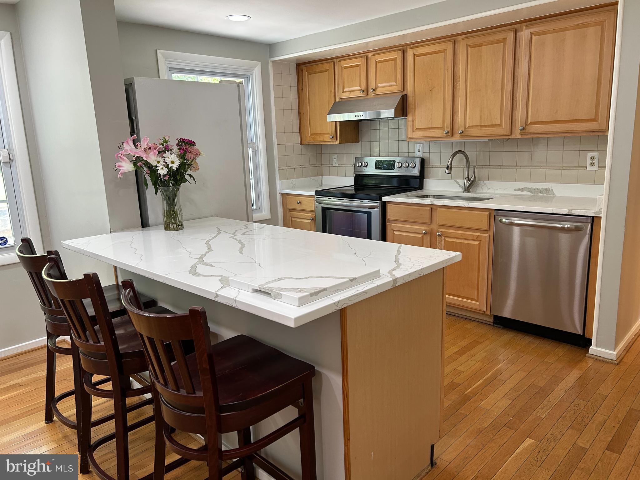 RESTON - Residential
