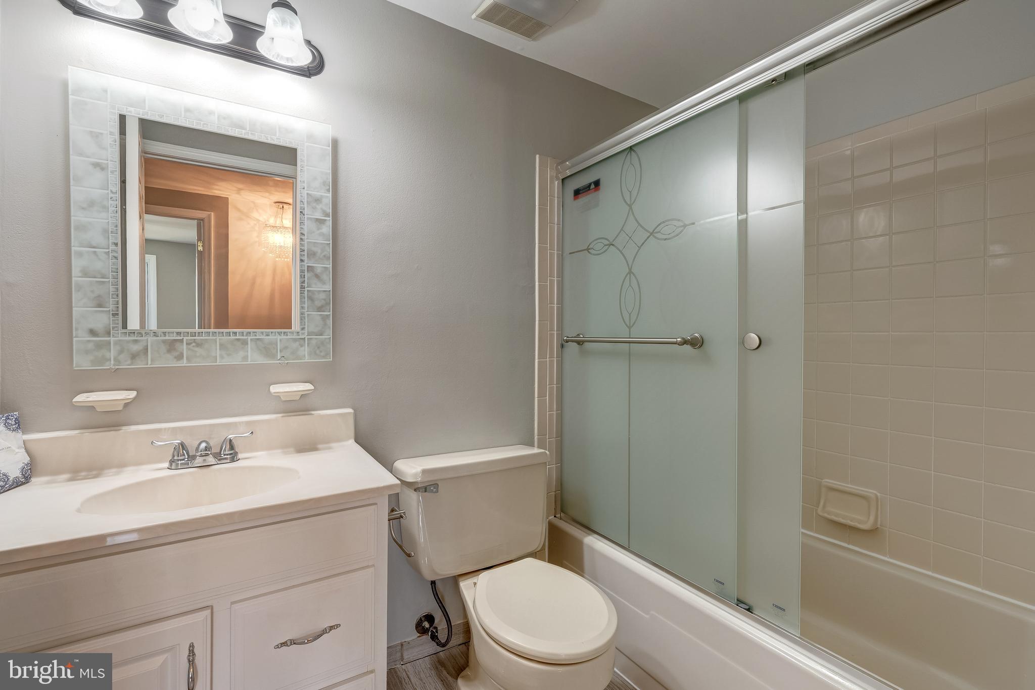 RESTON - Residential