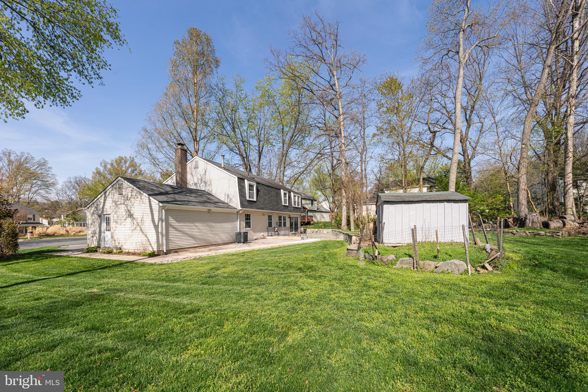 RESTON - Residential