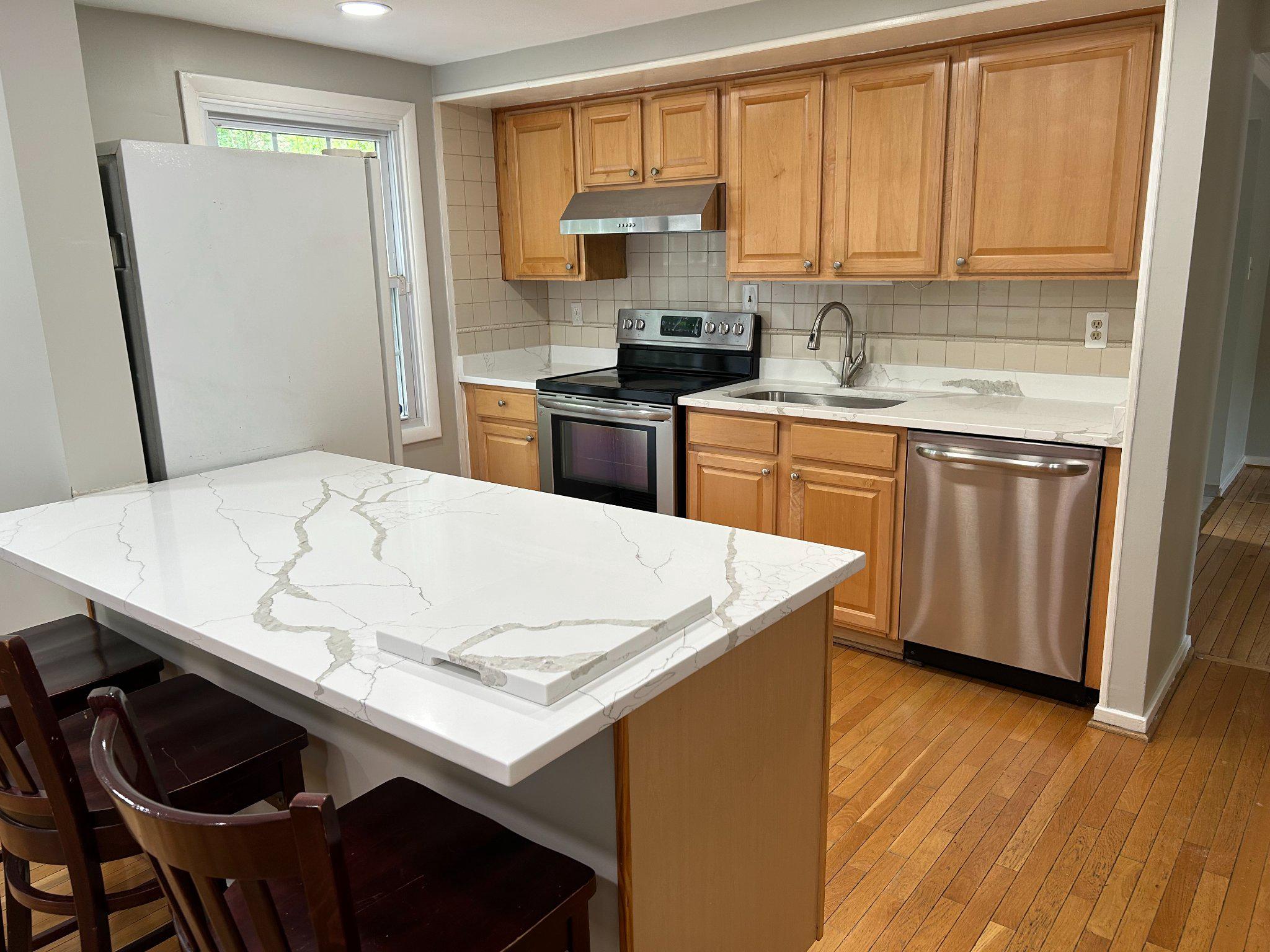 RESTON - Residential