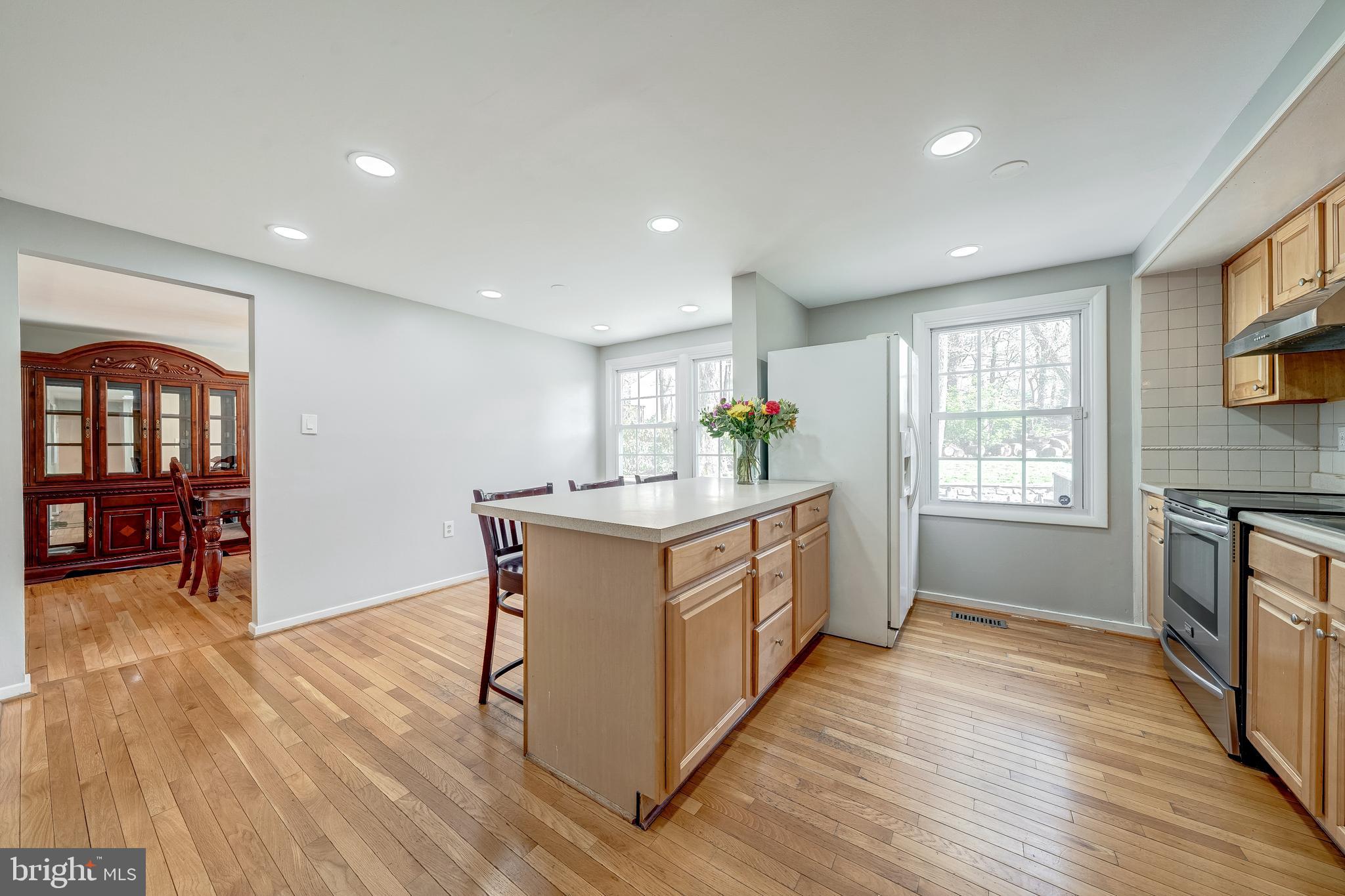 RESTON - Residential