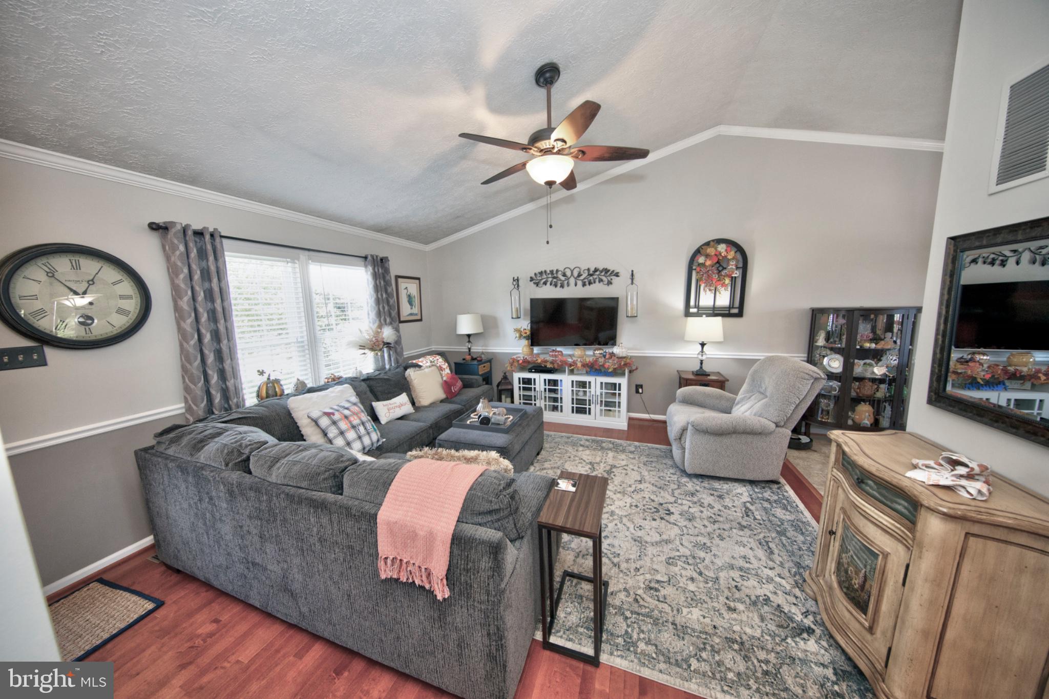 211 DRAKE COURT