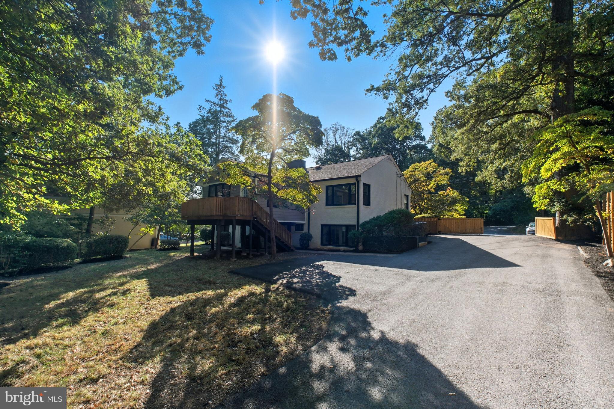 DUNN LORING - Residential Lease