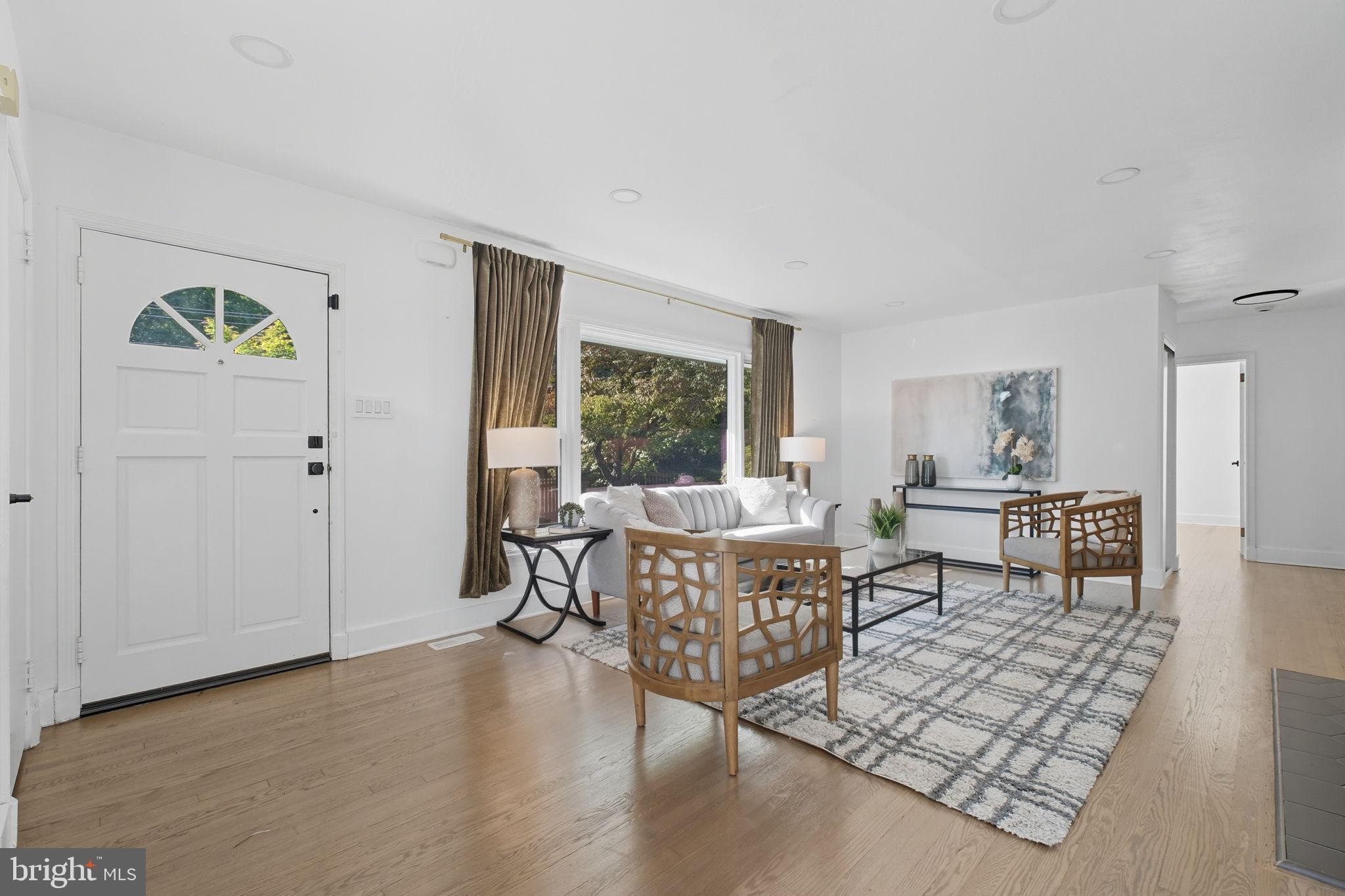 DUNN LORING - Residential Lease