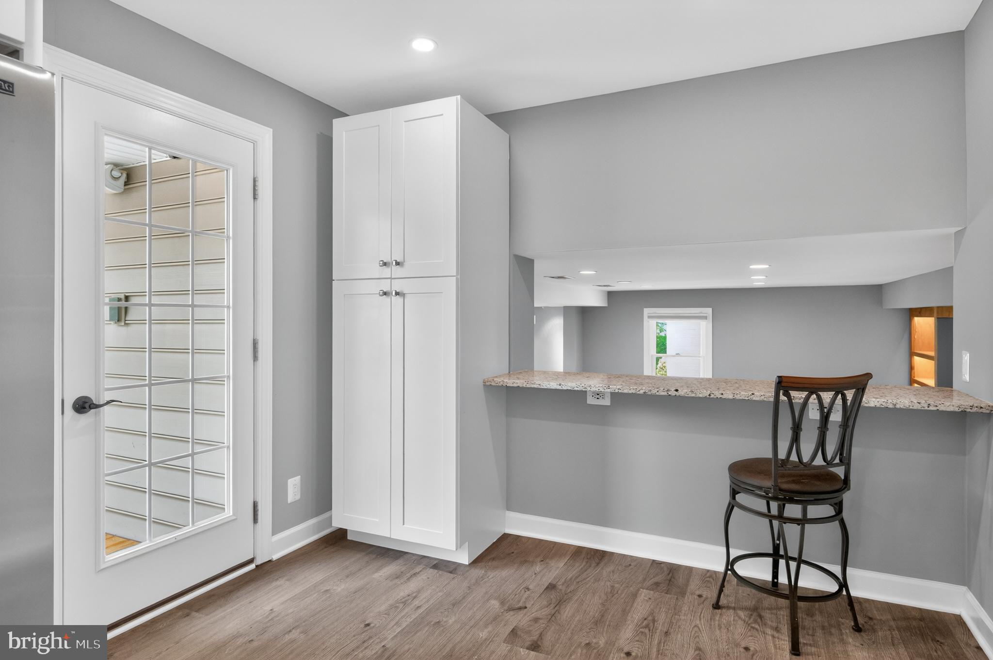 CRESTWOOD - Residential