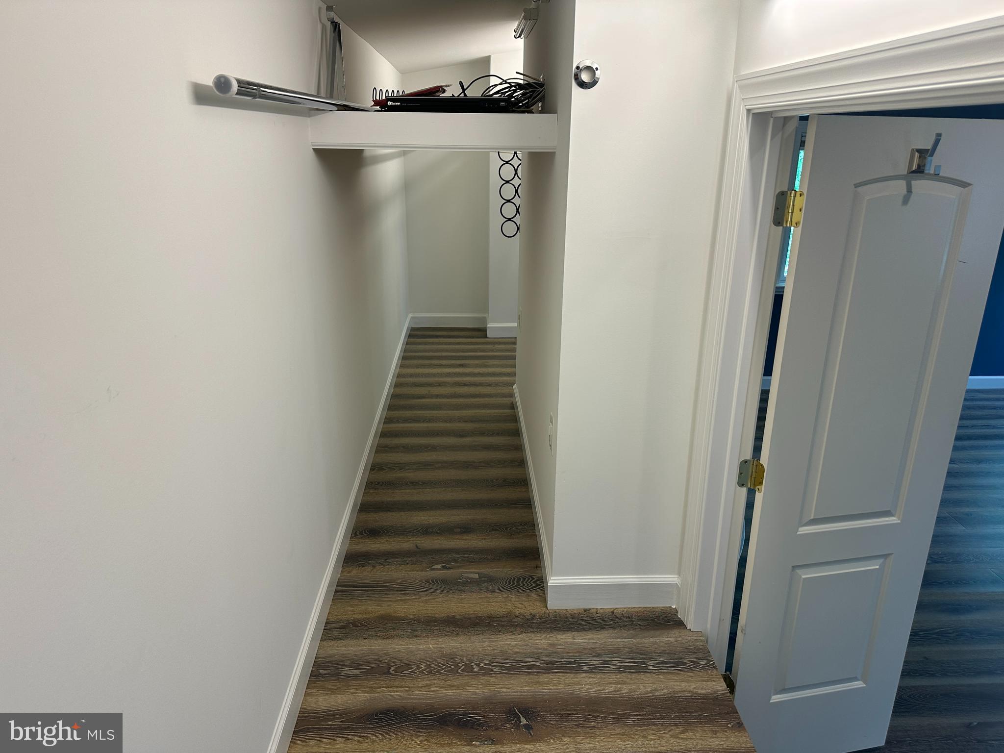 CRESTWOOD - Residential