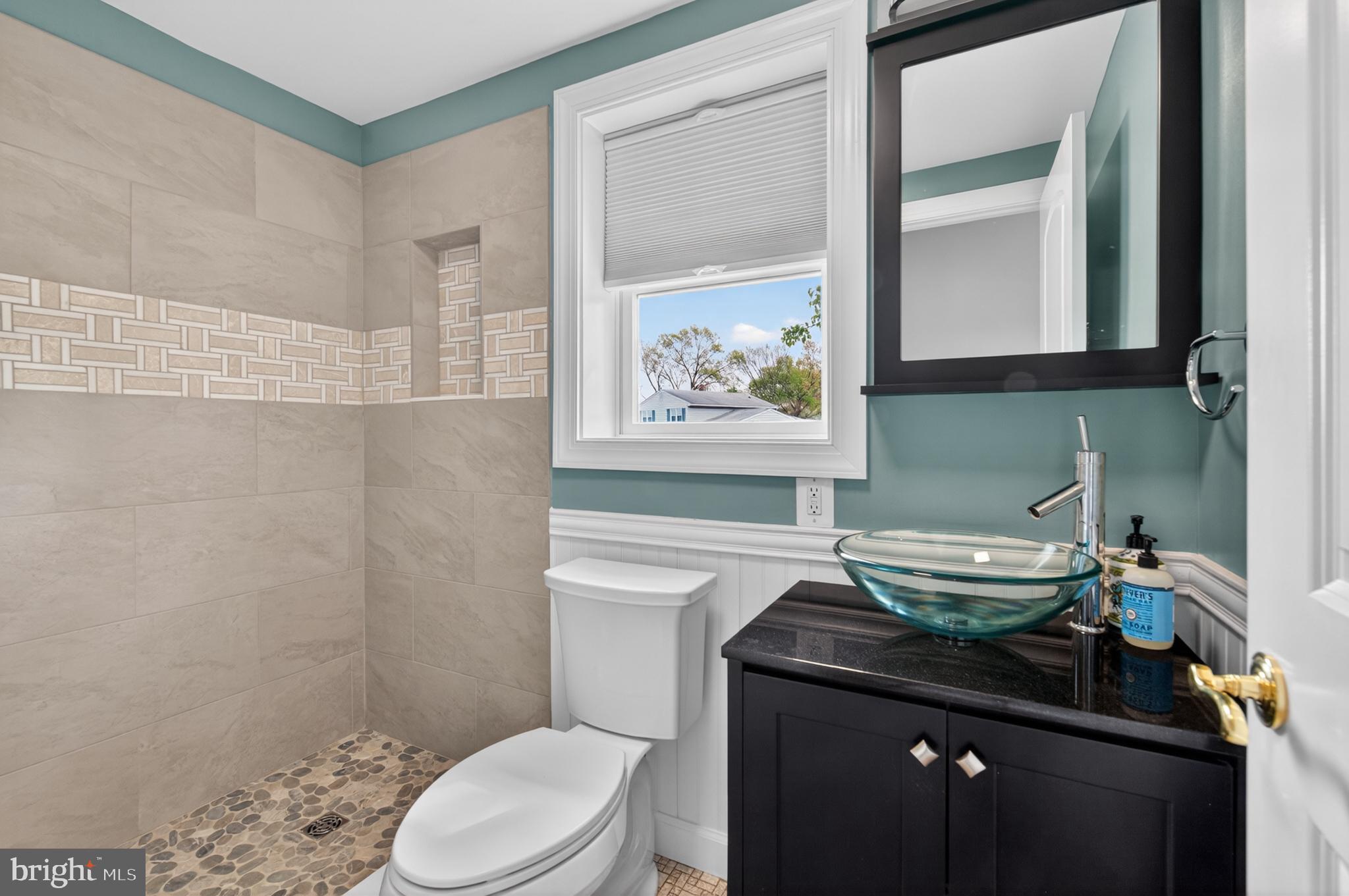 CRESTWOOD - Residential