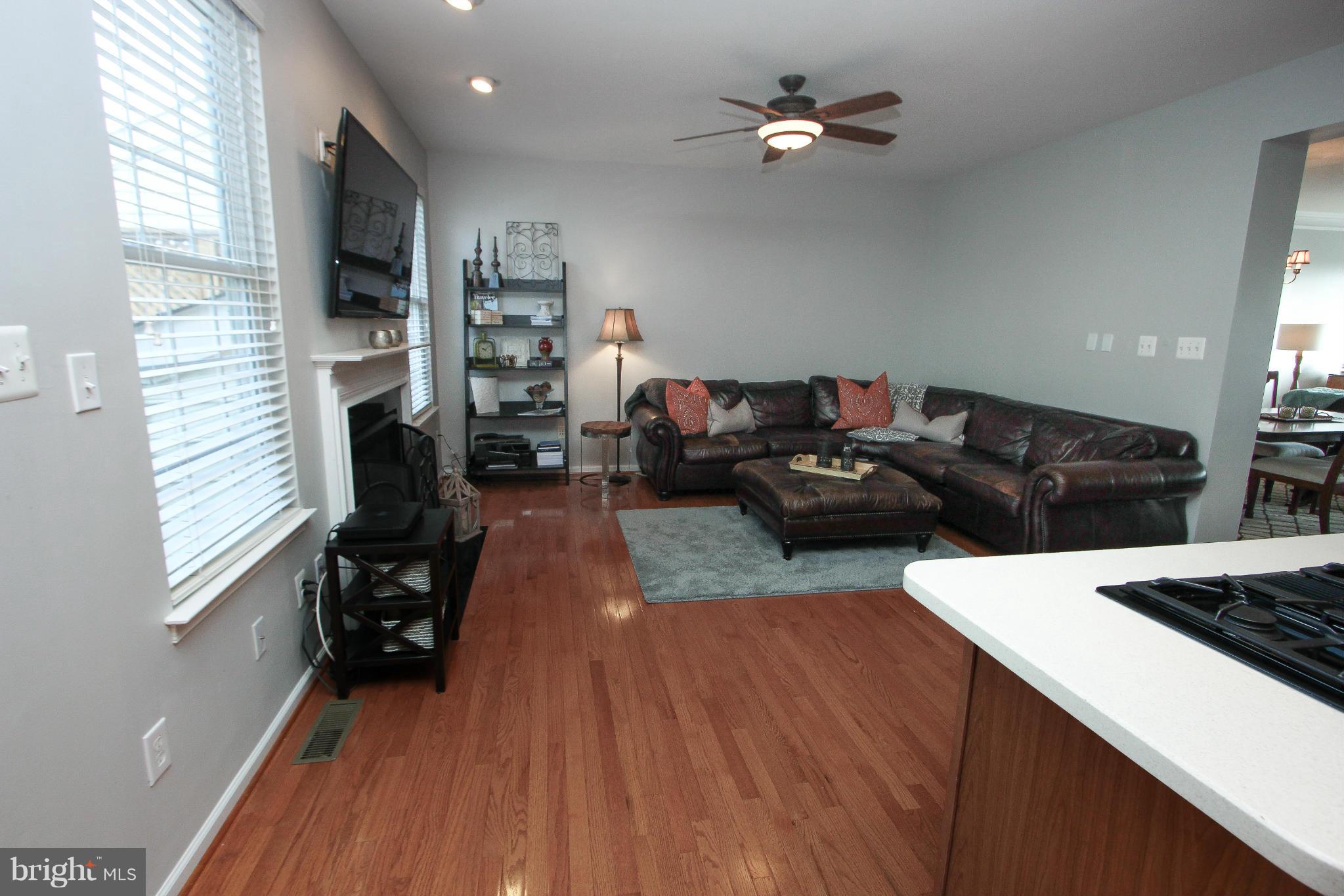 SOUTH RIDING - Residential