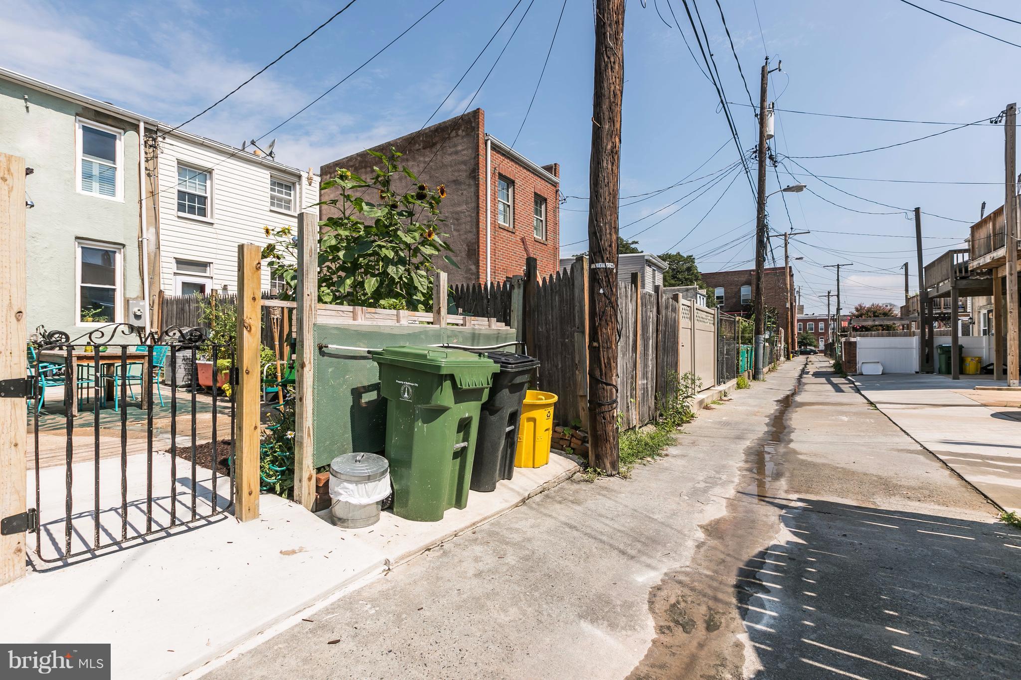 LOCUST POINT - Residential