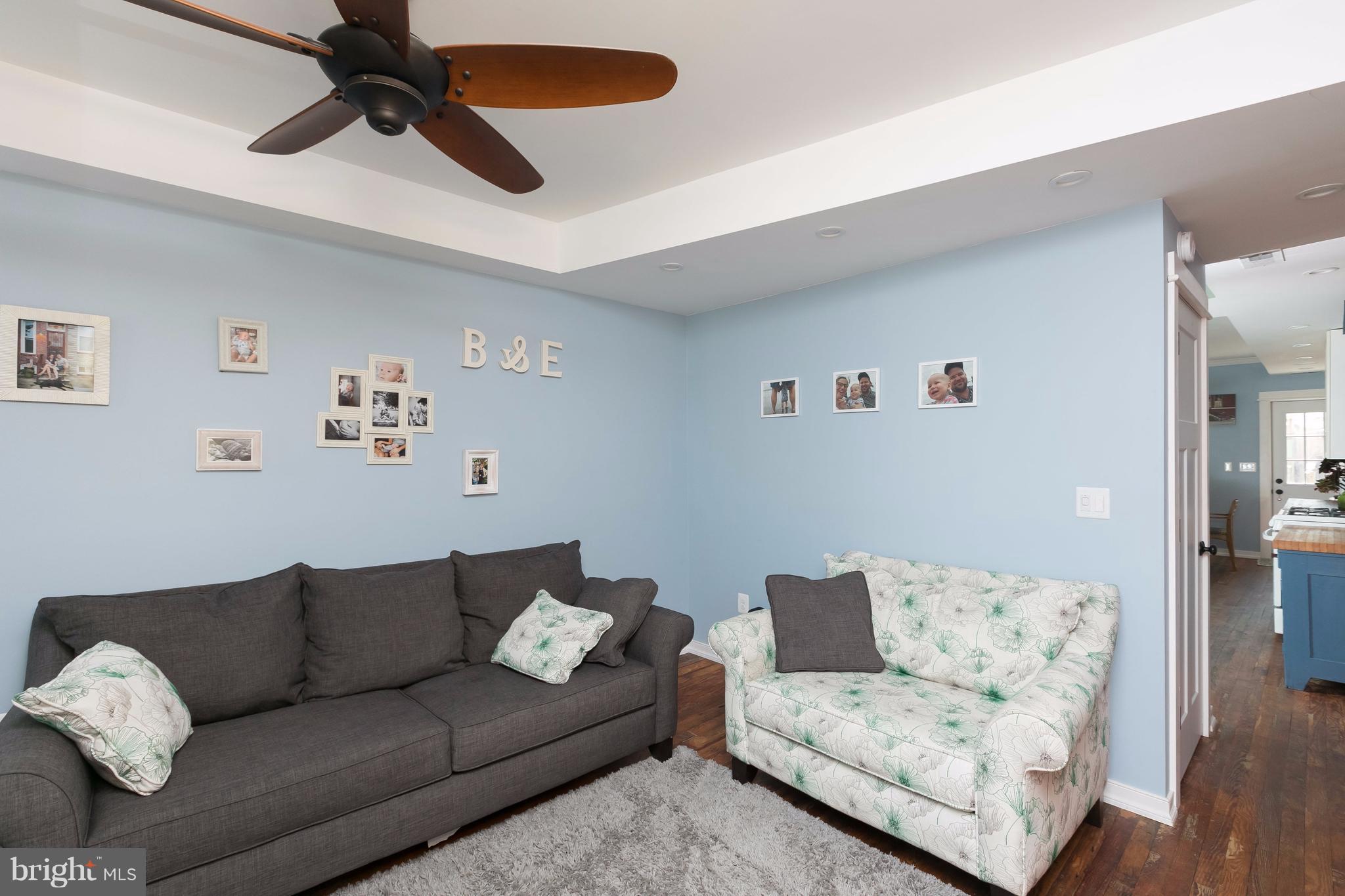 LOCUST POINT - Residential