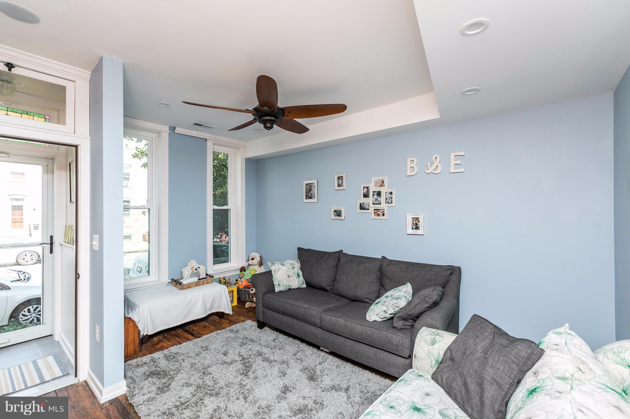 LOCUST POINT - Residential