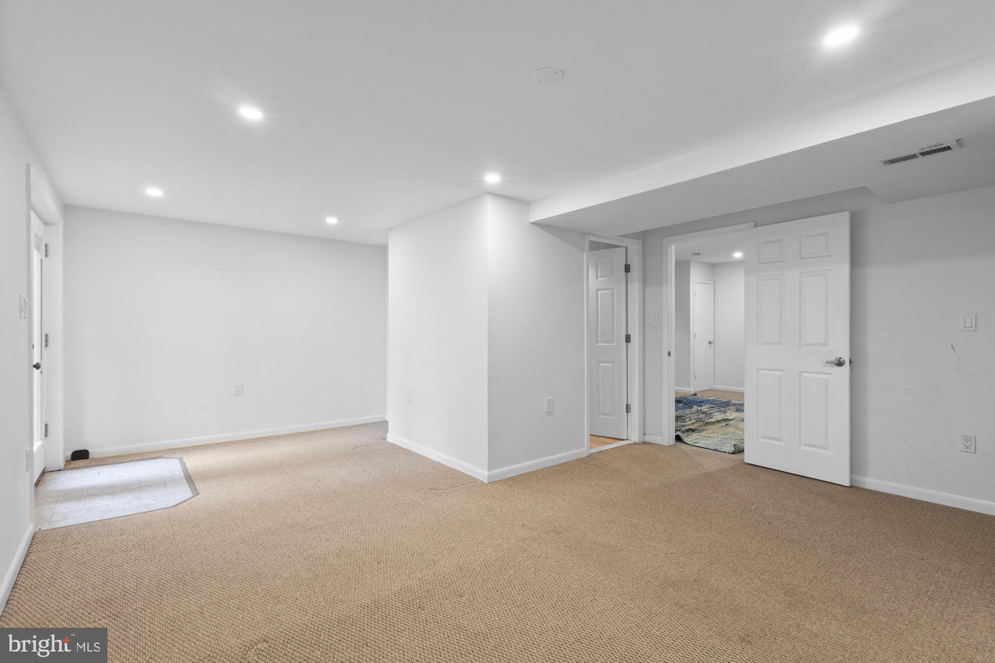 WINDSOR GREEN - Residential