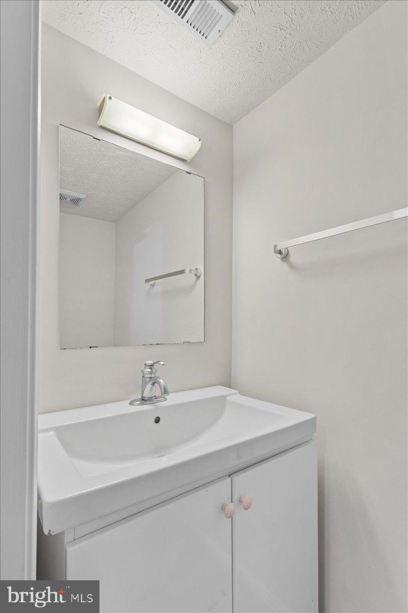 WINDSOR GREEN - Residential