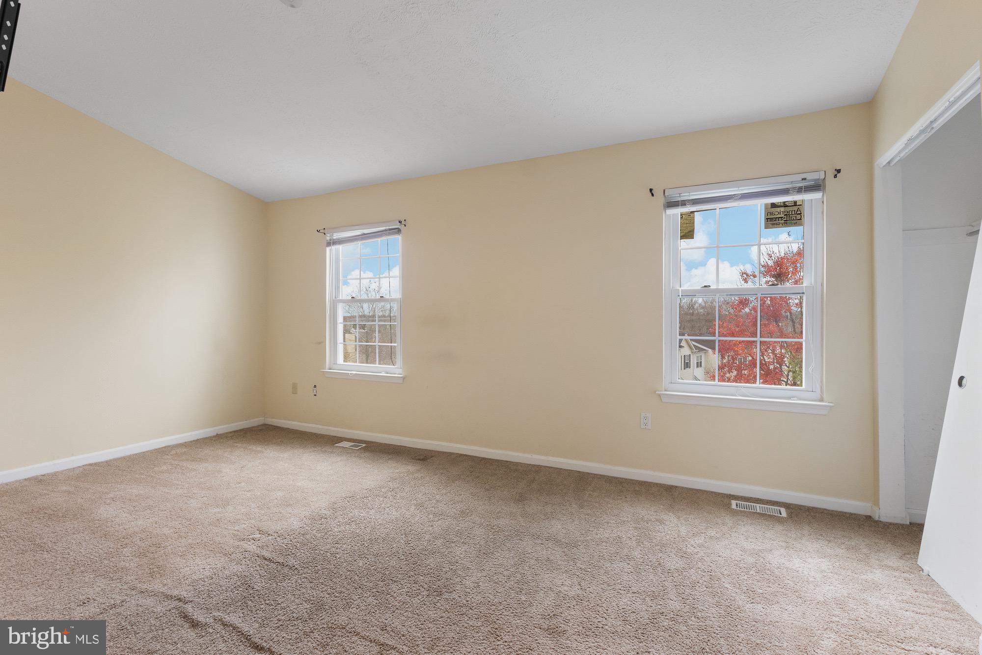 WINDSOR GREEN - Residential