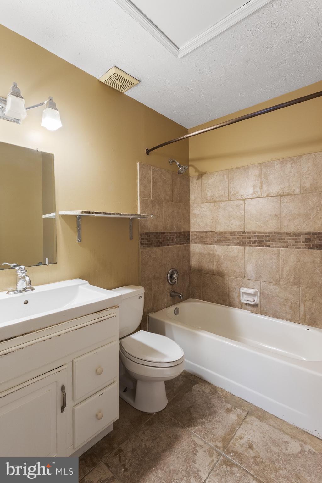 WINDSOR GREEN - Residential