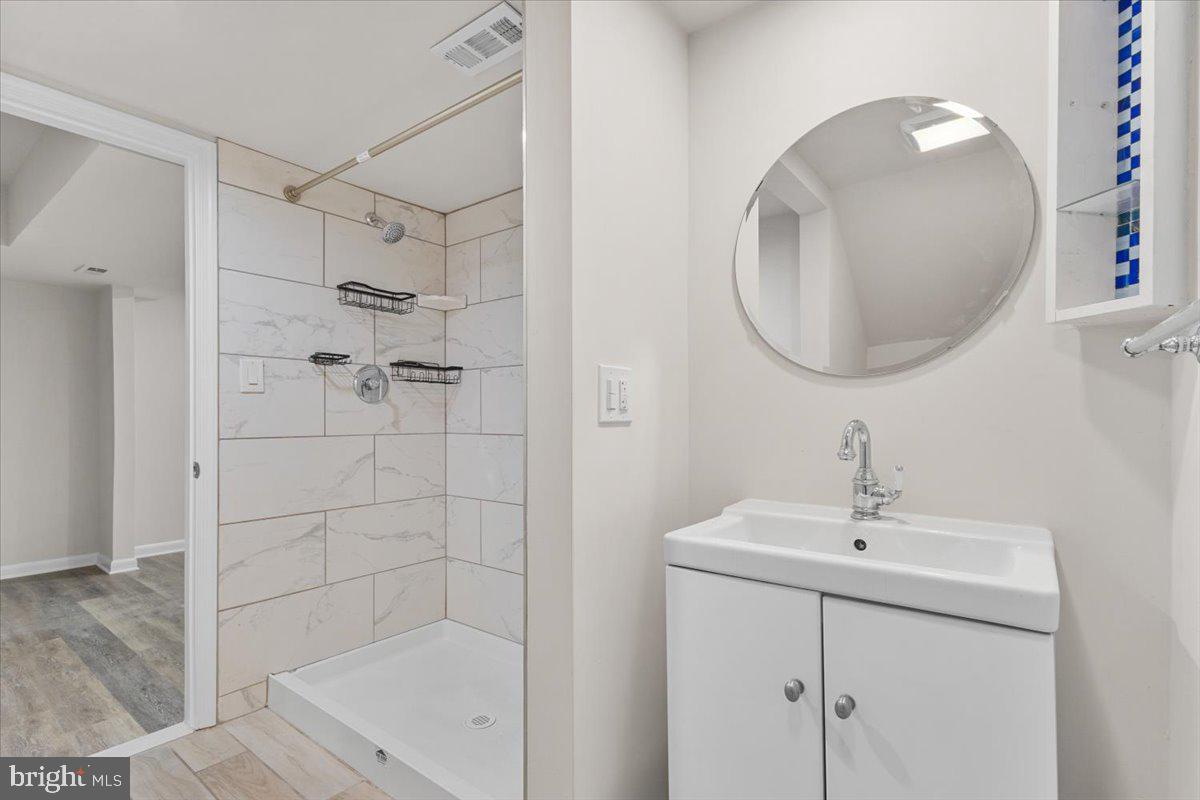 WINDSOR GREEN - Residential