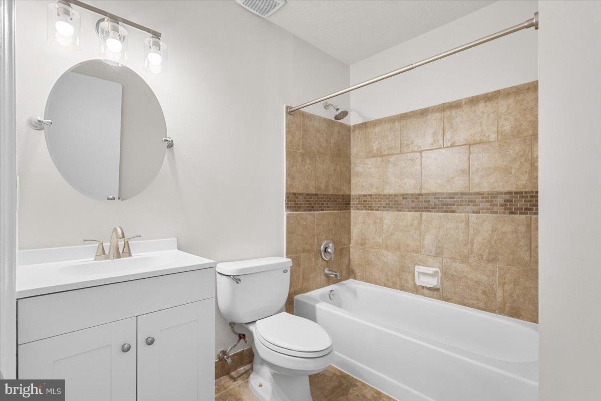 WINDSOR GREEN - Residential