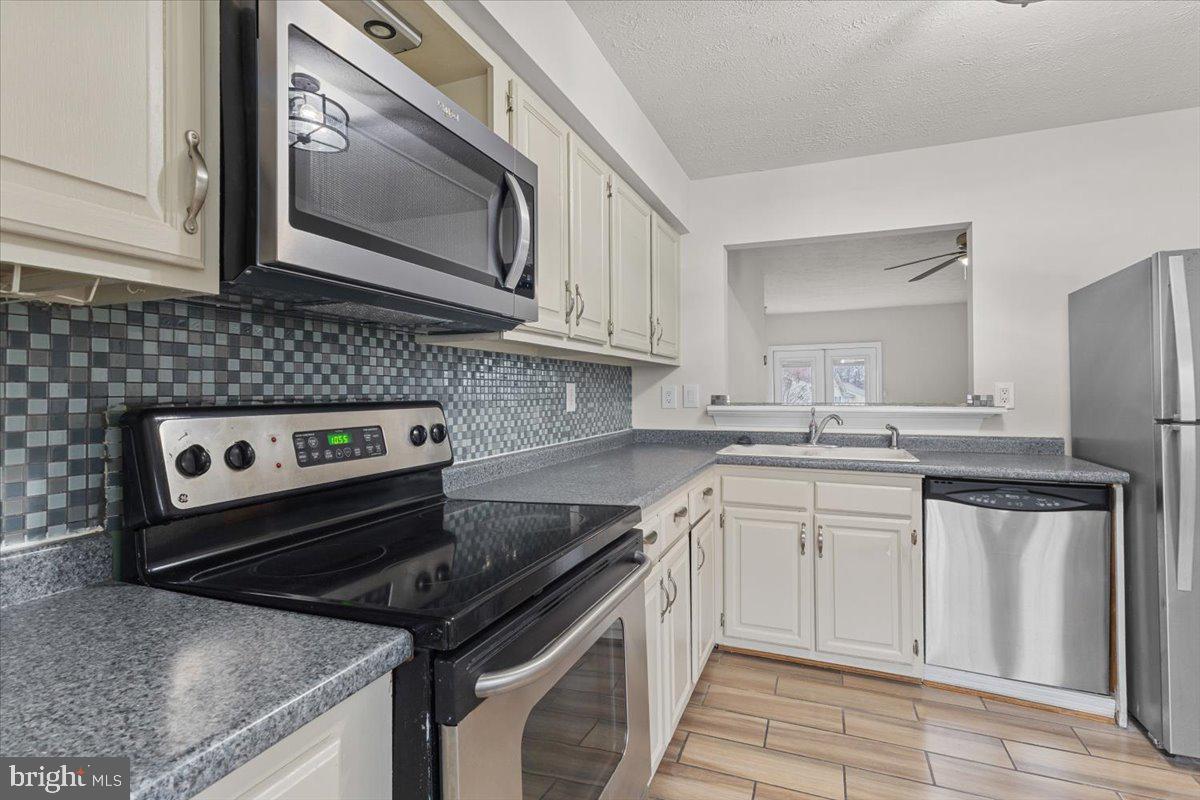 WINDSOR GREEN - Residential