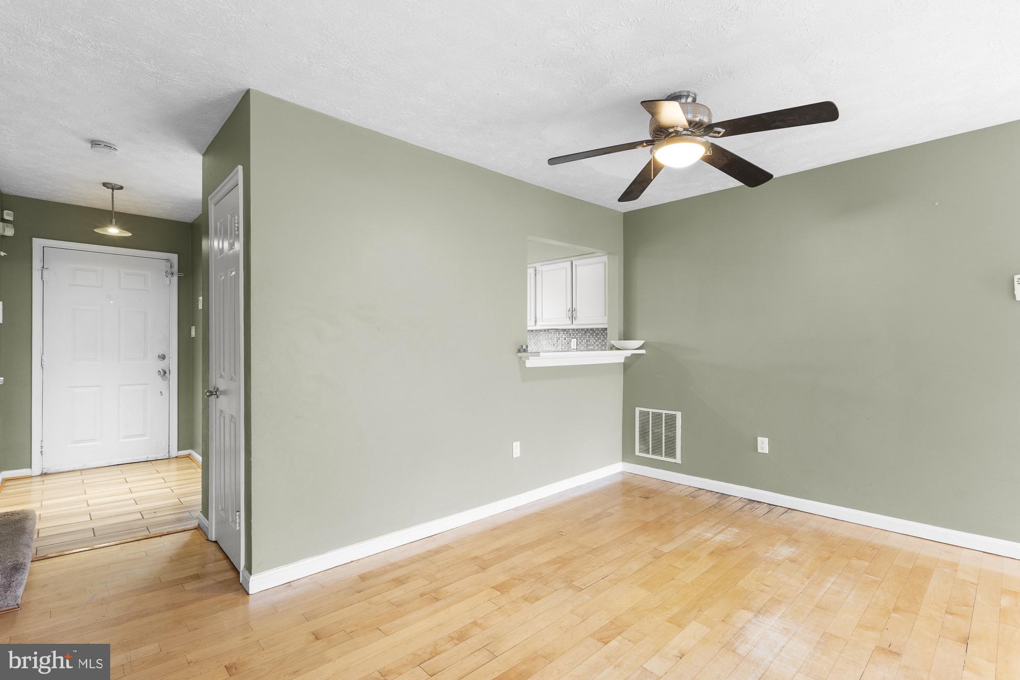 WINDSOR GREEN - Residential