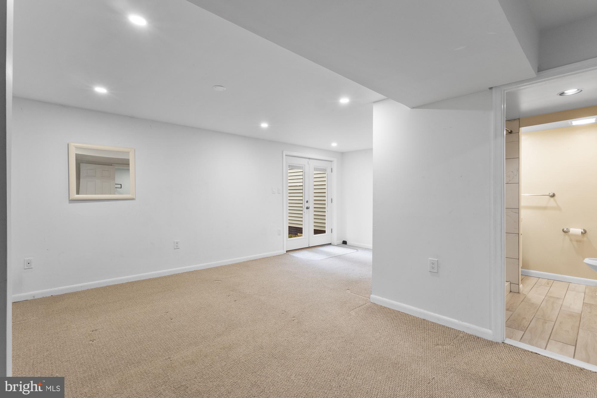 WINDSOR GREEN - Residential