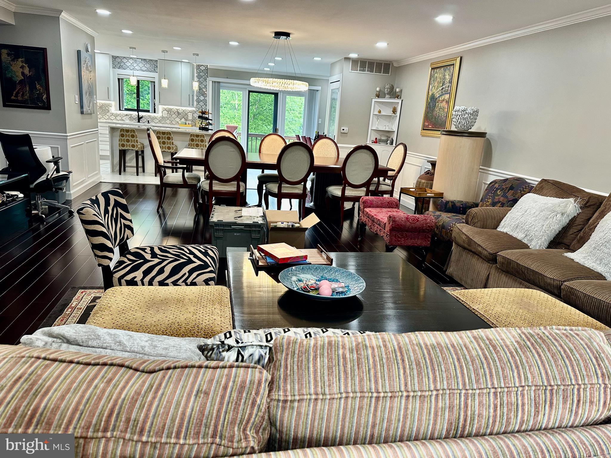 8225 RUXTON CROSSING COURT