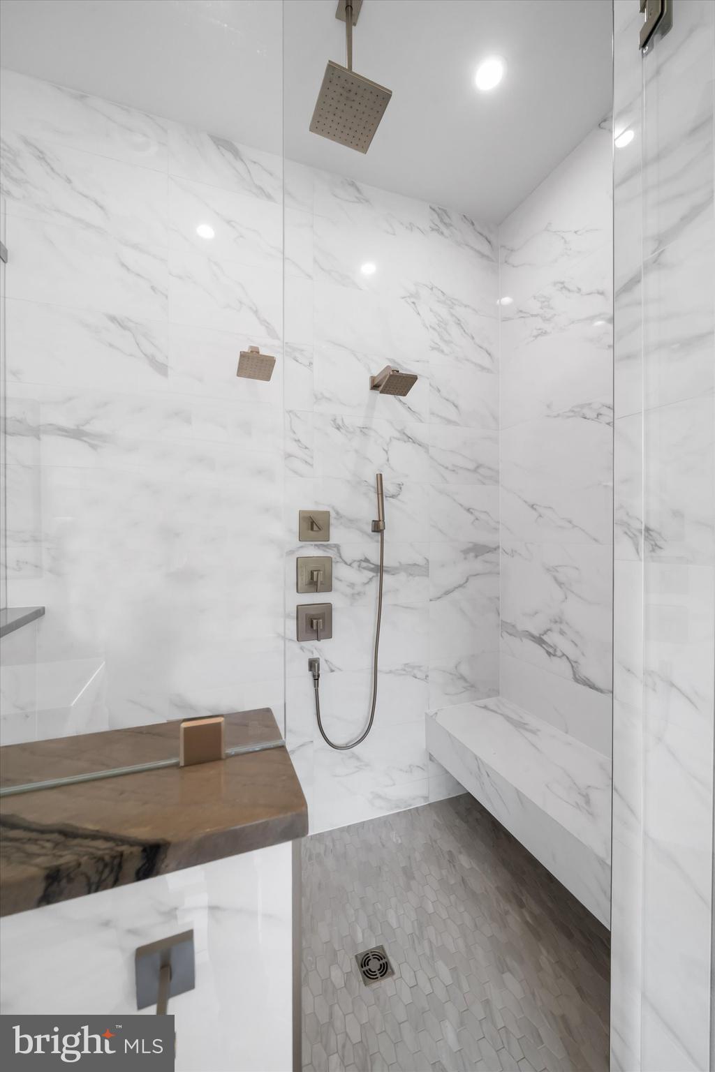 RAINTREE - Residential