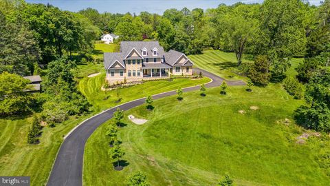 5 RAINTREE ROAD CHADDS FORD PA 19317