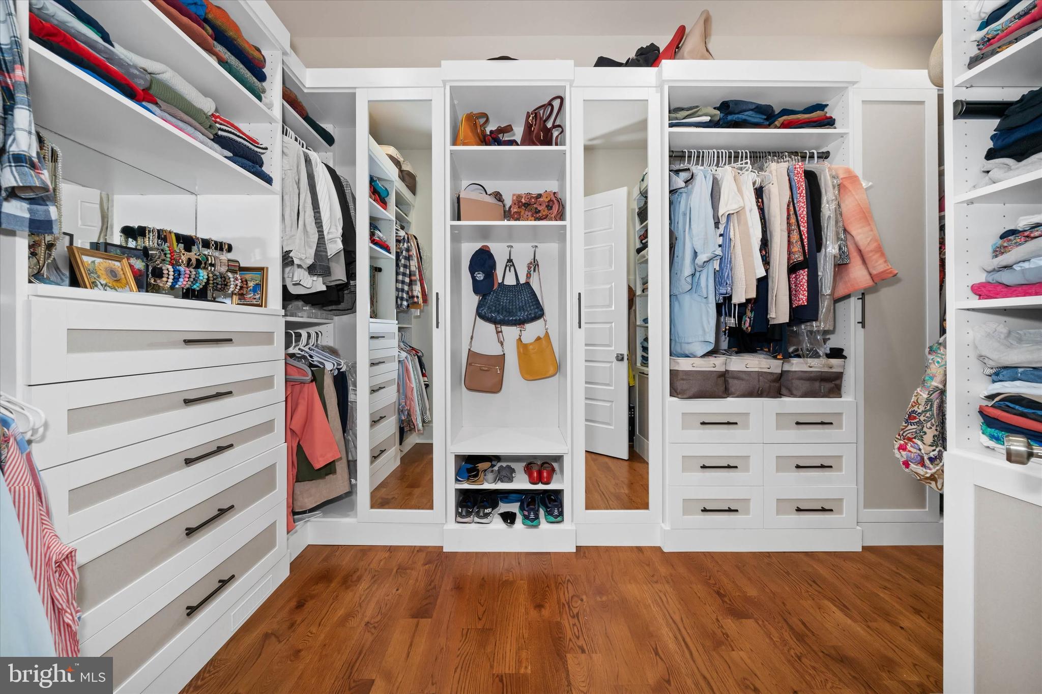 RAINTREE - Residential