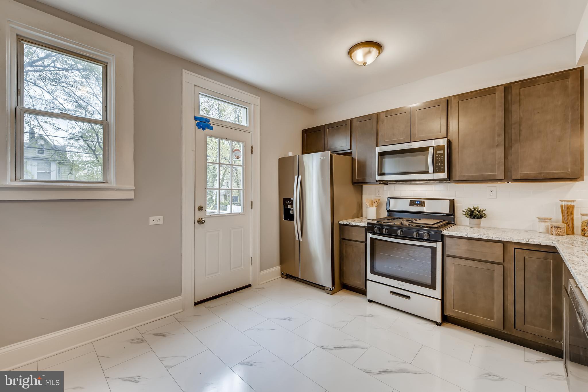 PEN LUCY - Residential