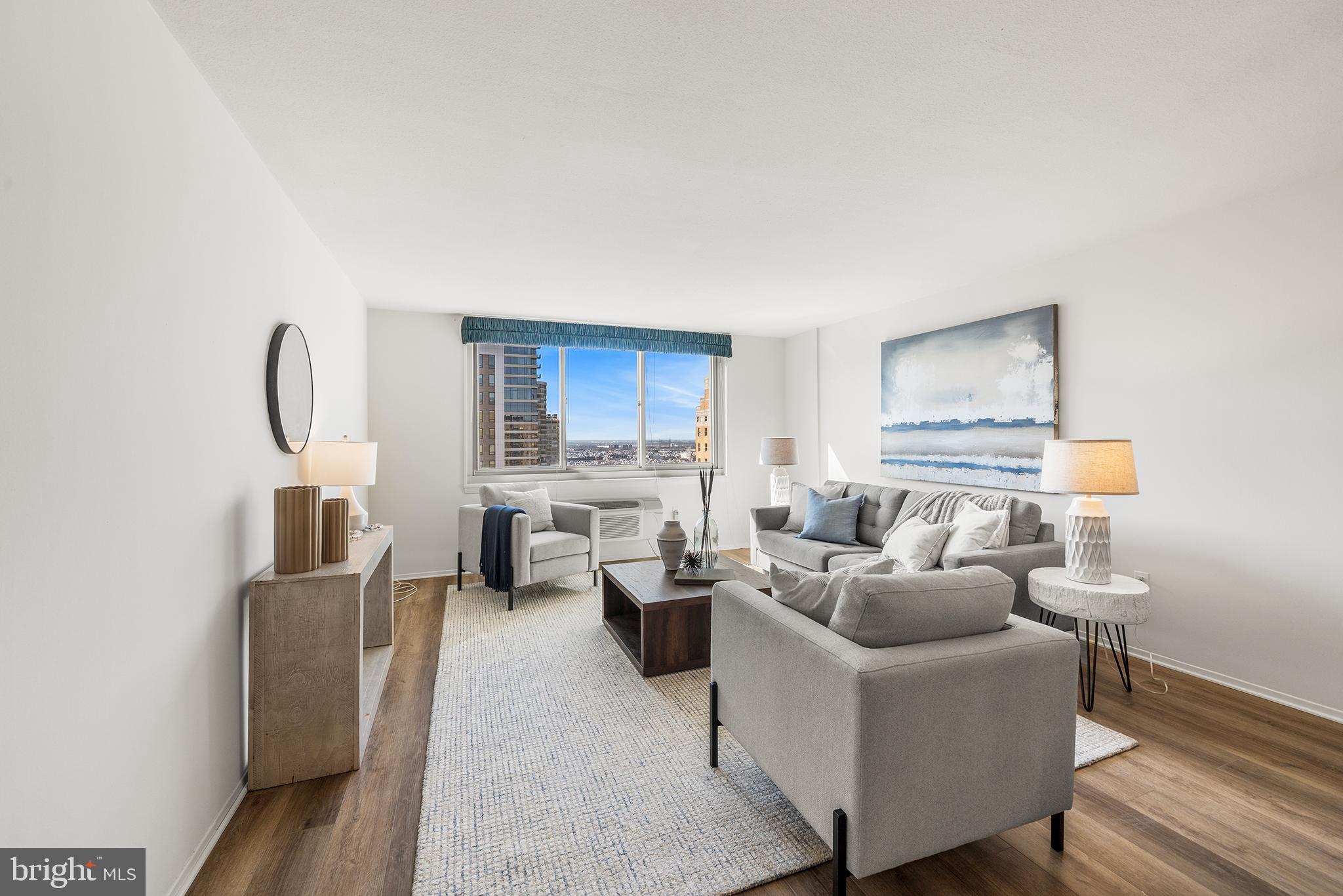 RITTENHOUSE SQUARE - Residential