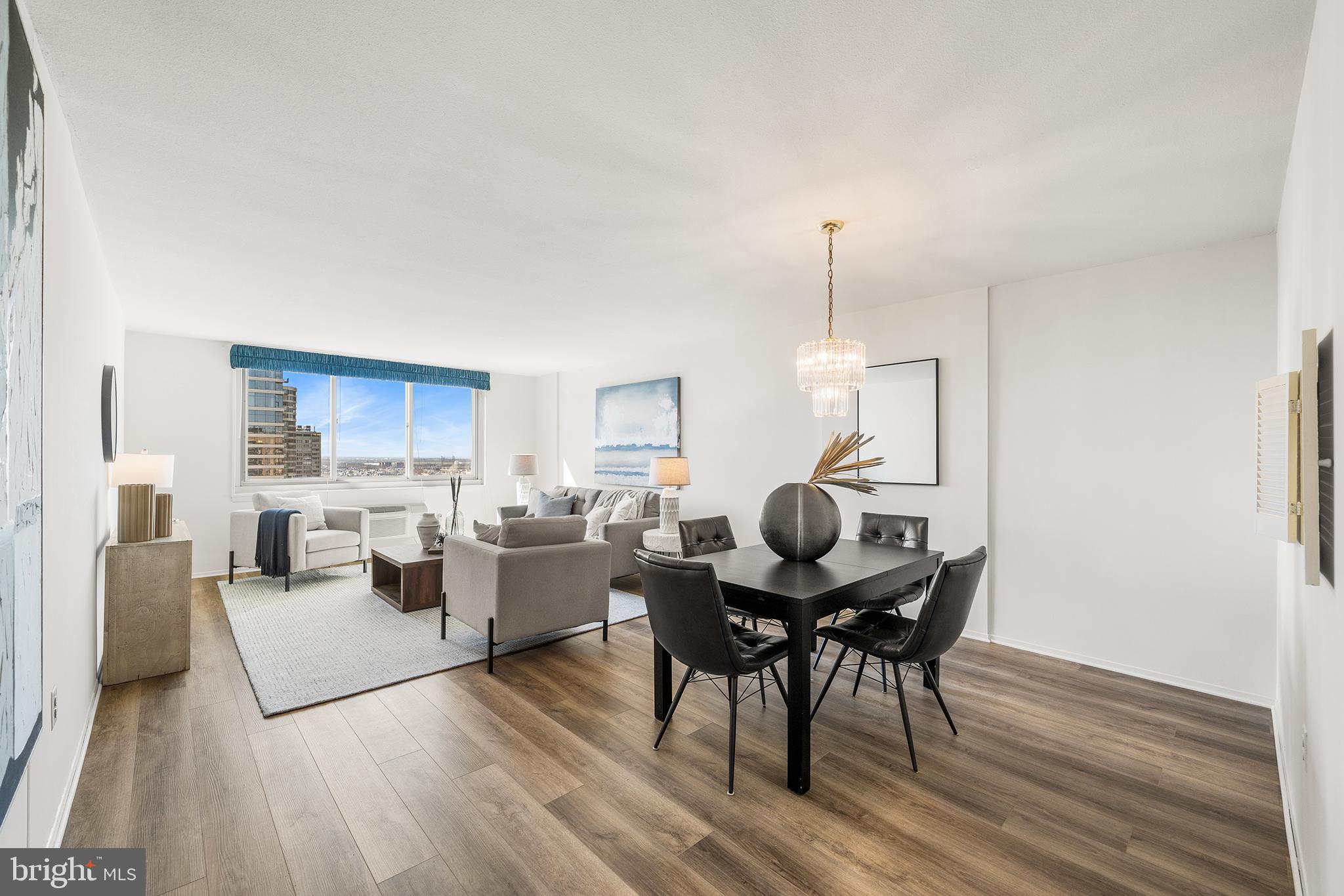 RITTENHOUSE SQUARE - Residential