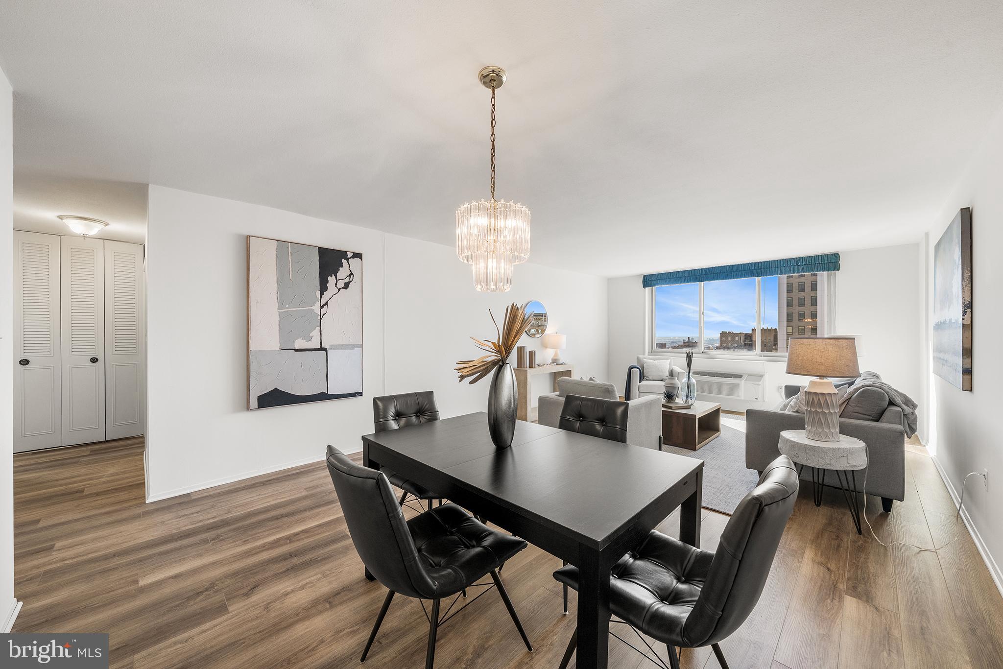 RITTENHOUSE SQUARE - Residential