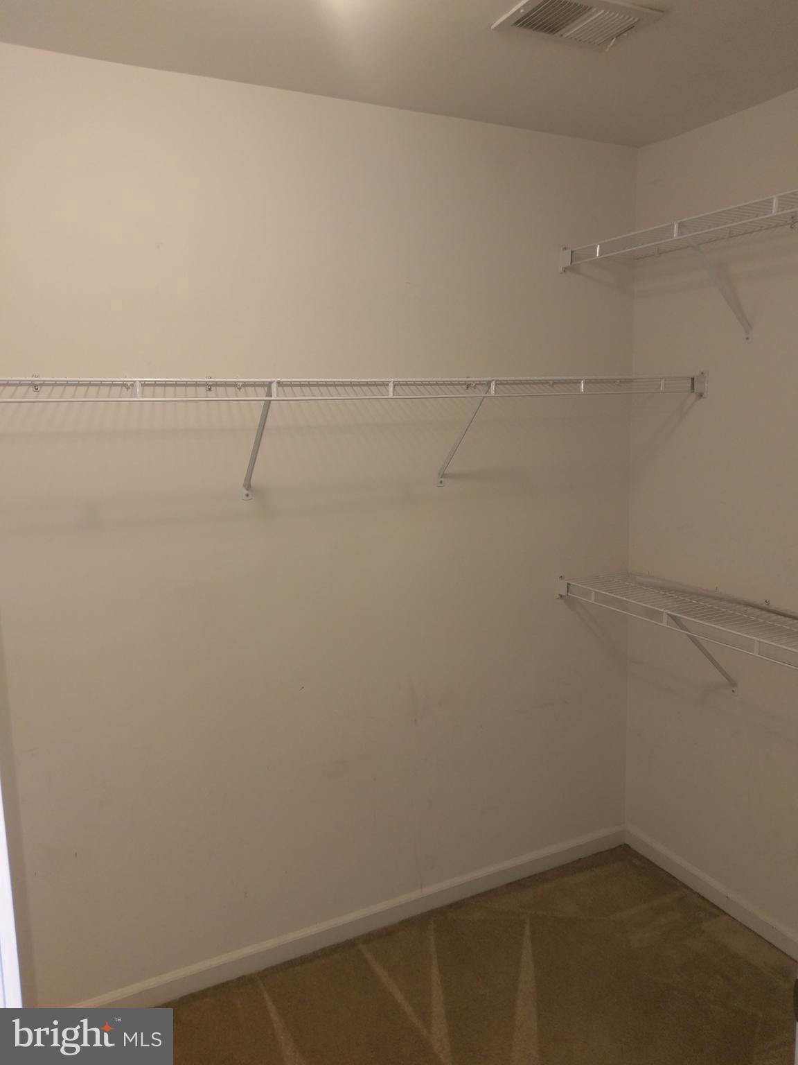 LAKELAND PLACE - Residential