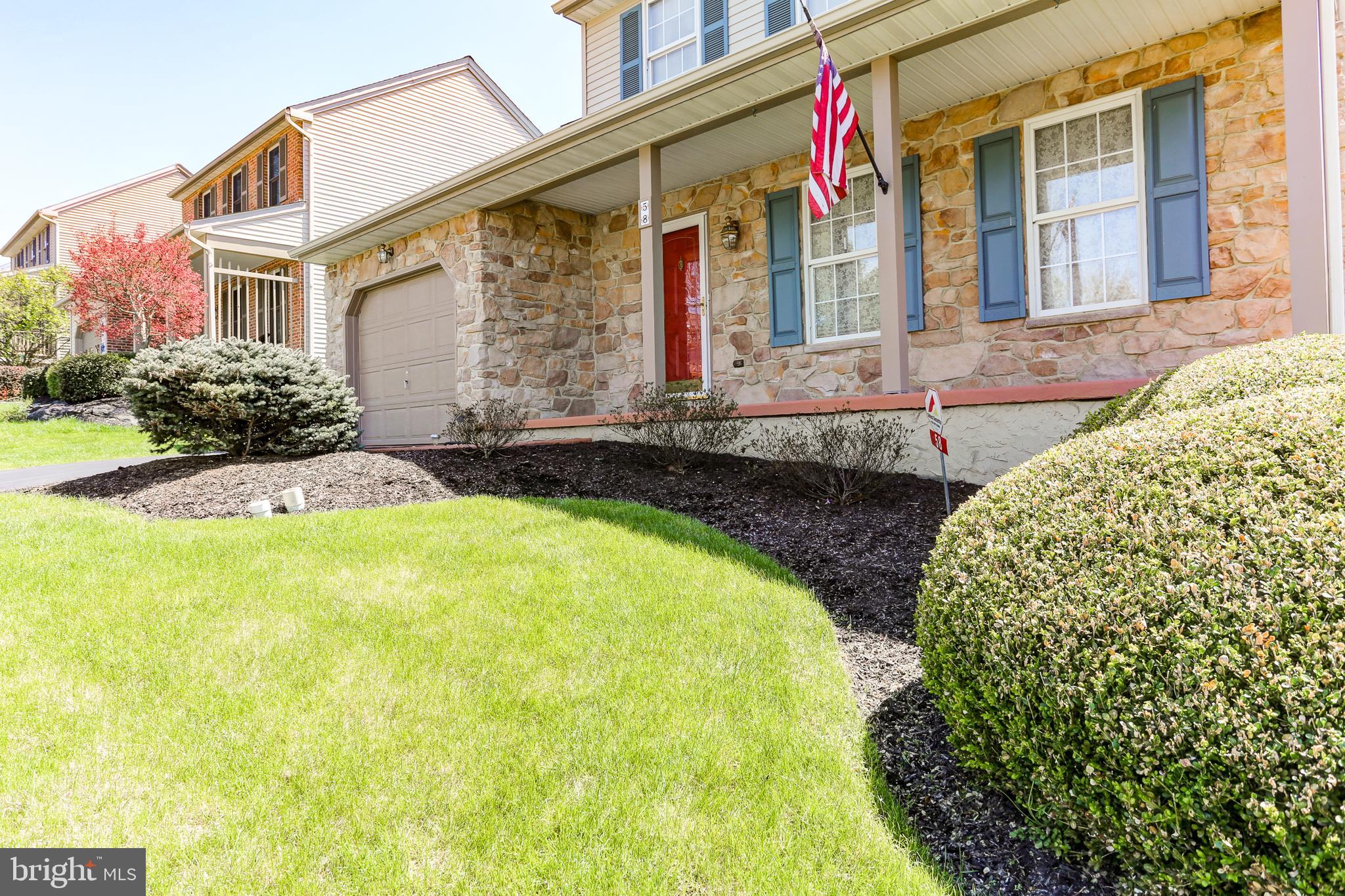 MANOR OAKS - Residential