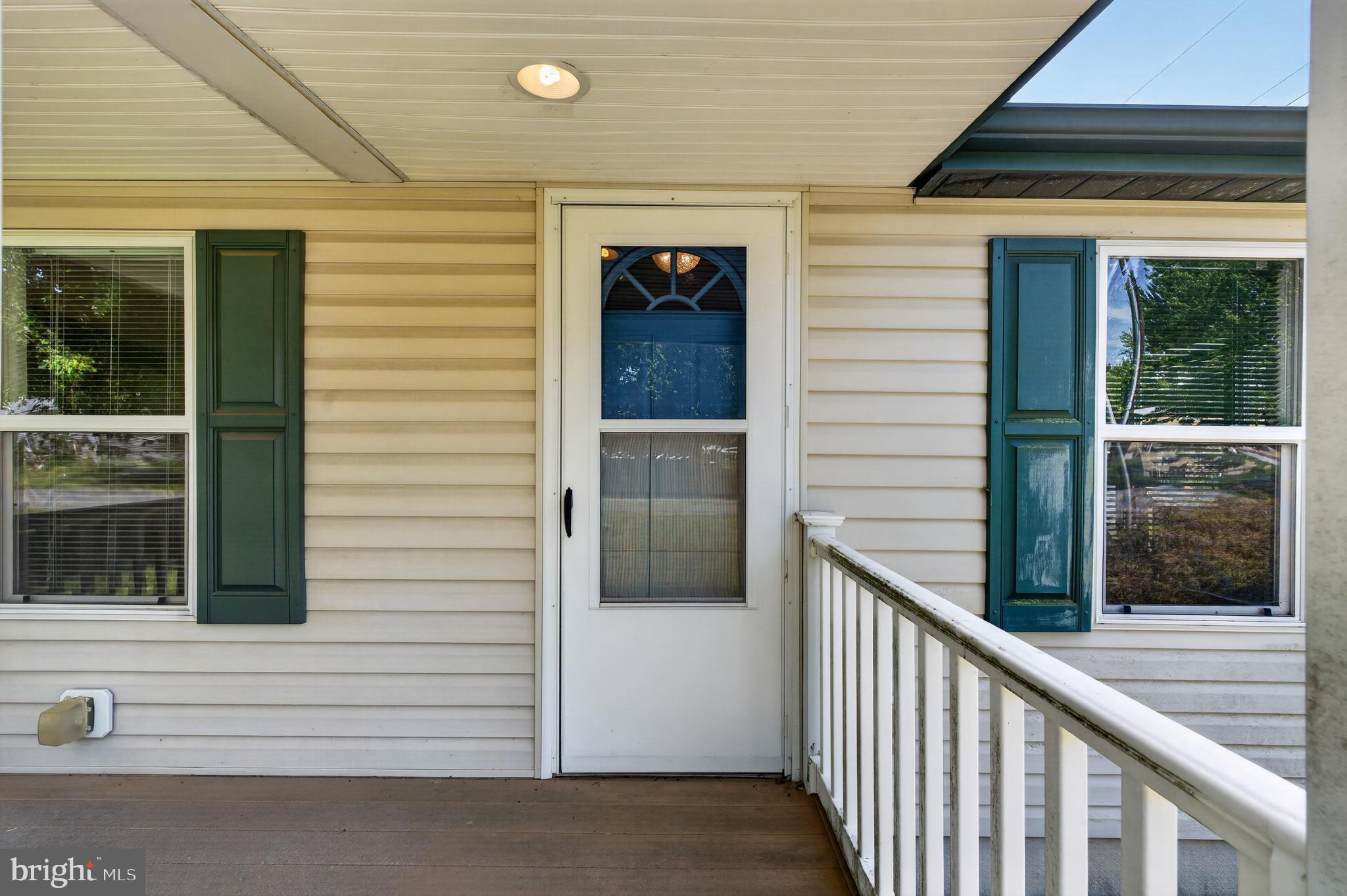 218 POPLAR STREET