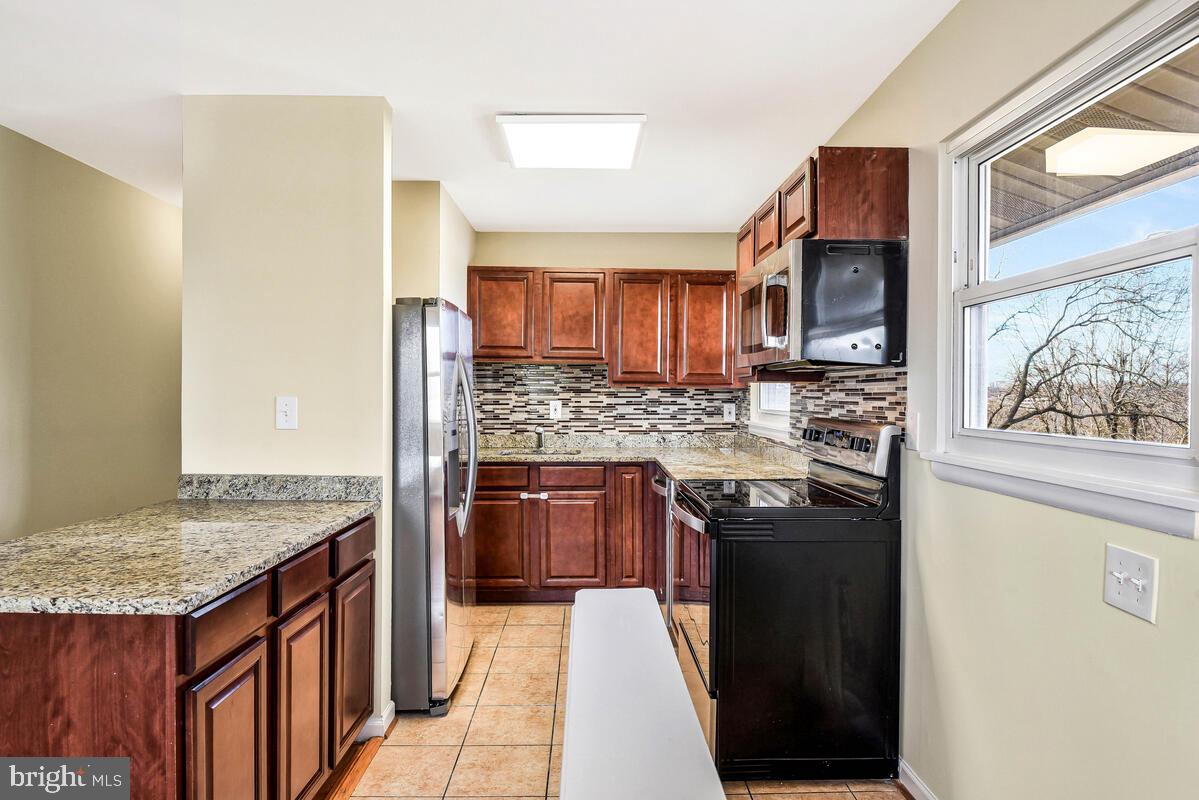 SOMERVILLE HILL - Residential