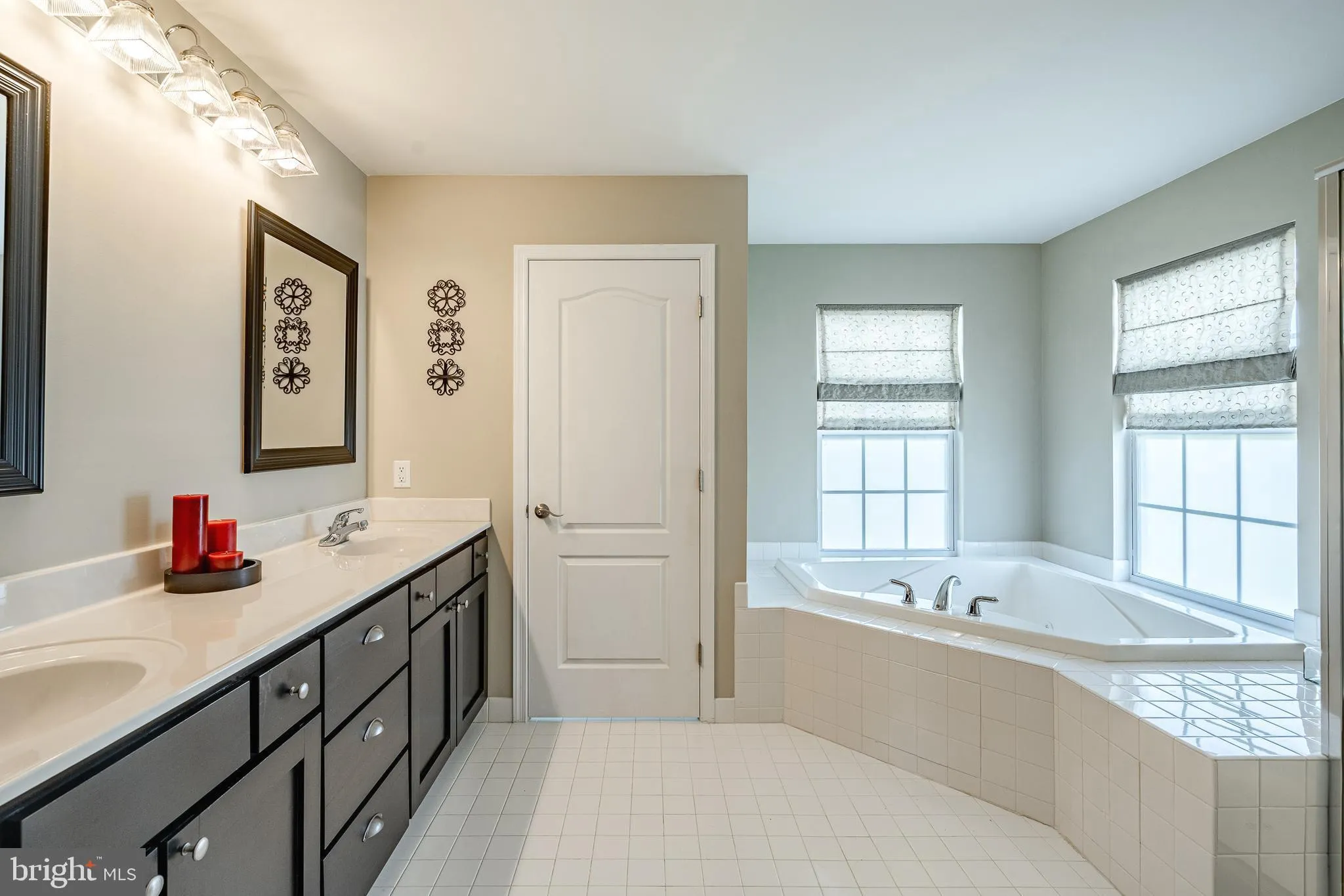 Coatesville, Pennsylvania 19320, United States, 4 Bedrooms Bedrooms, ,3 BathroomsBathrooms,Residential,Active,119553