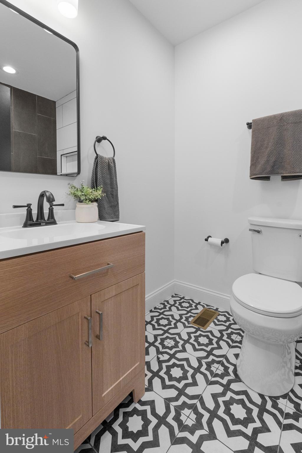 EAST BALTIMORE MIDWAY - Residential