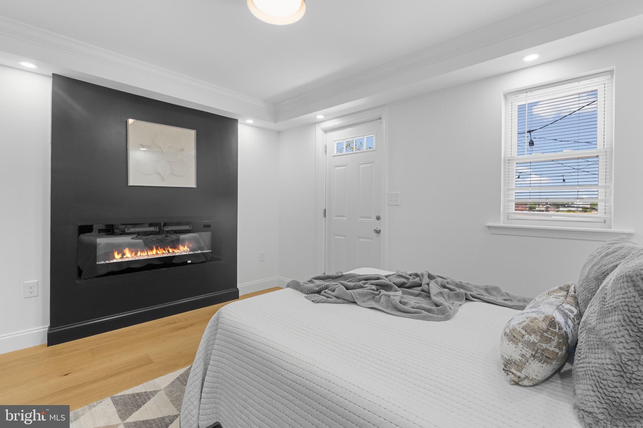 EAST BALTIMORE MIDWAY - Residential